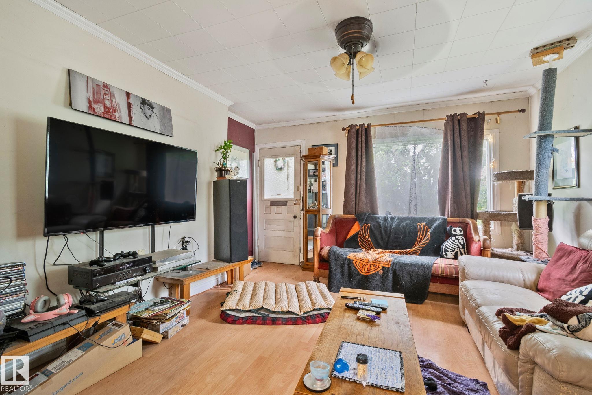 Photo 14 at 11209 38 Street NW, Beverly Heights, Edmonton