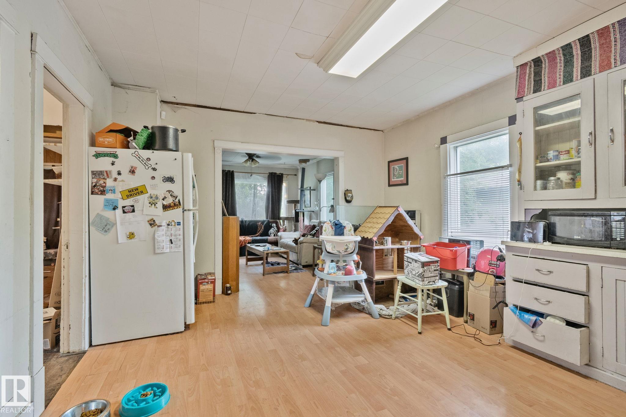 Photo 15 at 11209 38 Street NW, Beverly Heights, Edmonton