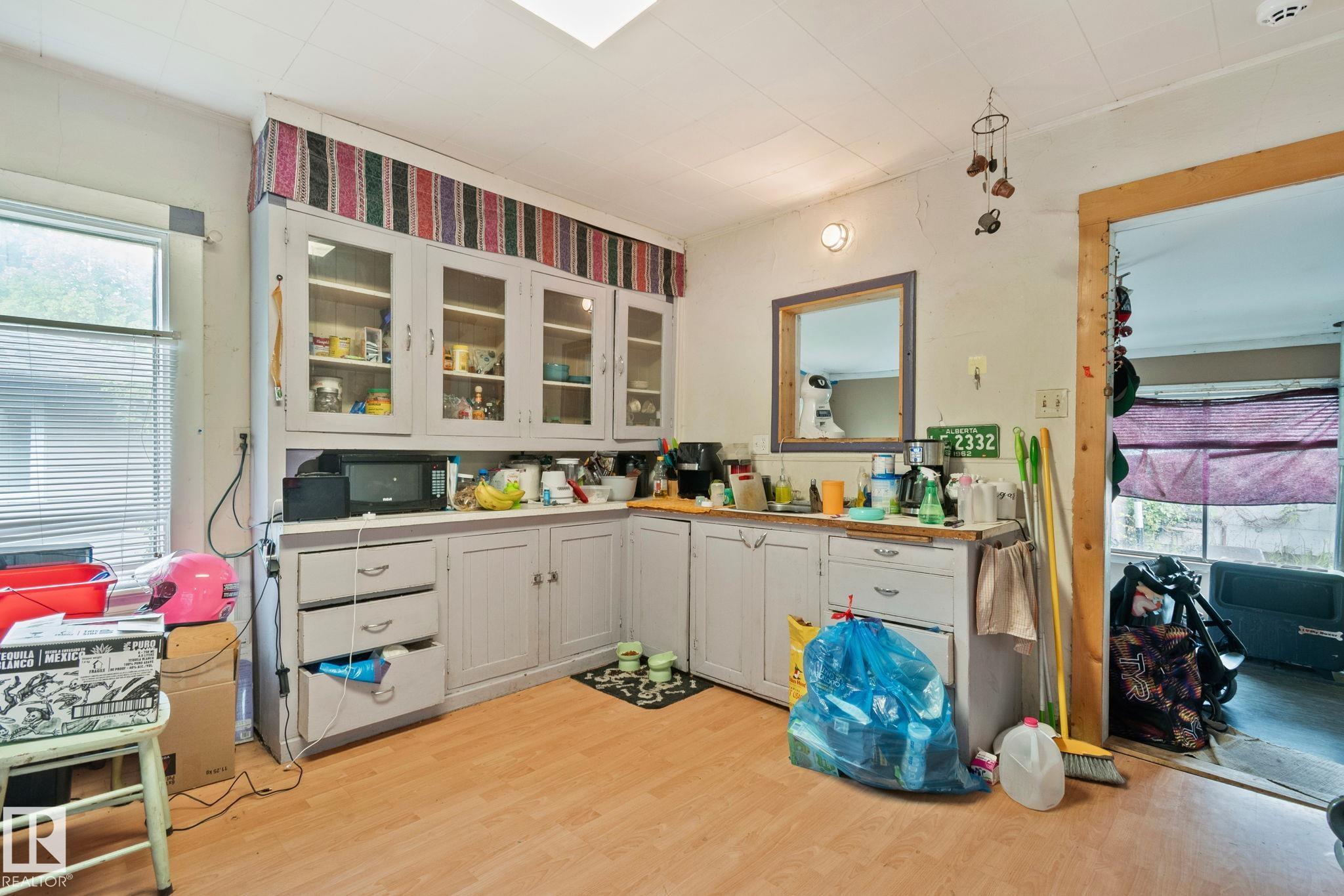 Photo 16 at 11209 38 Street NW, Beverly Heights, Edmonton