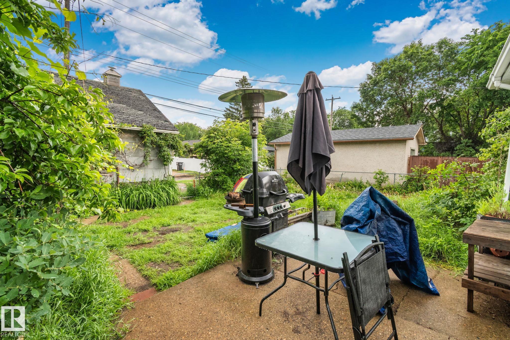 Photo 8 at 11209 38 Street NW, Beverly Heights, Edmonton