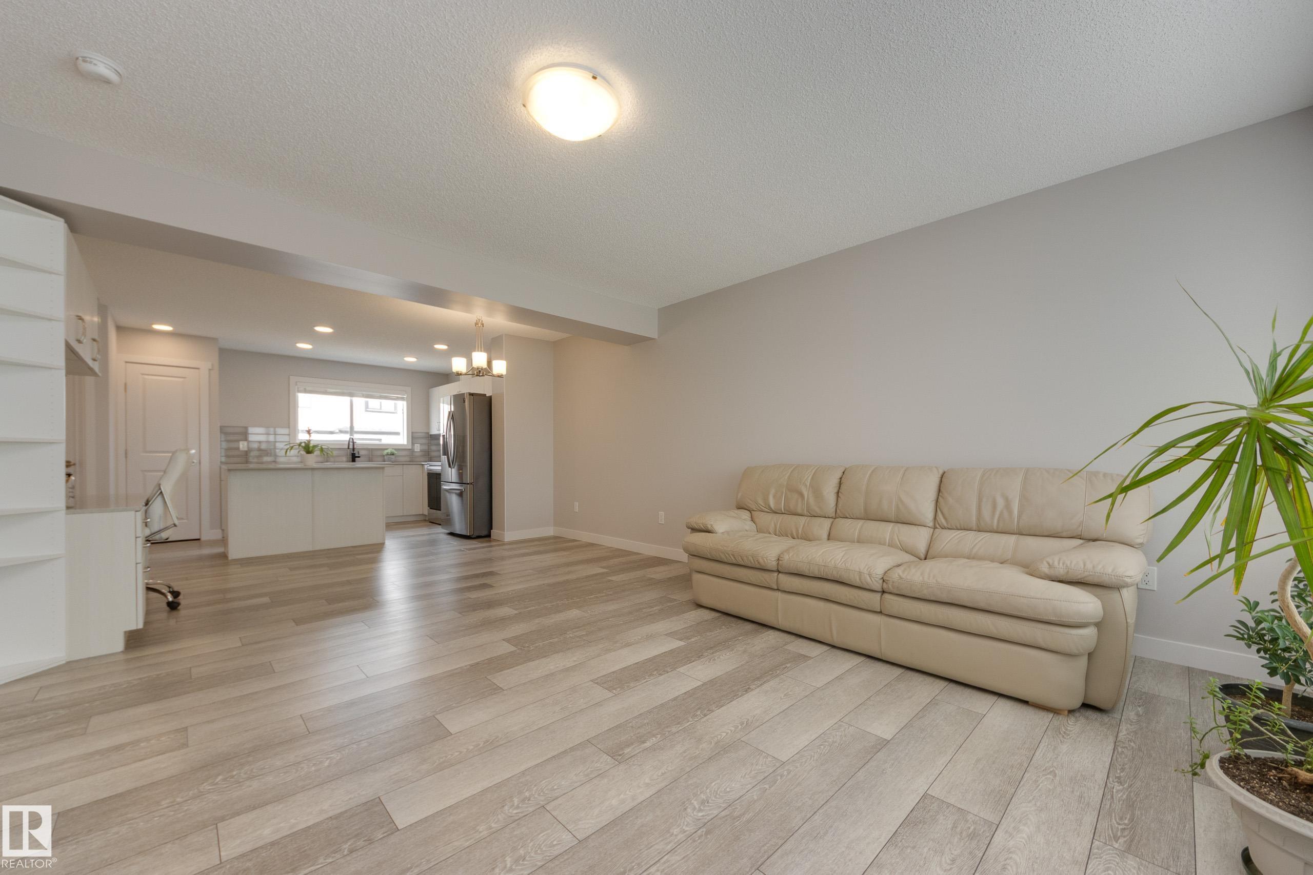Photo 11 at 19606 27 Avenue NW, The Uplands, Edmonton
