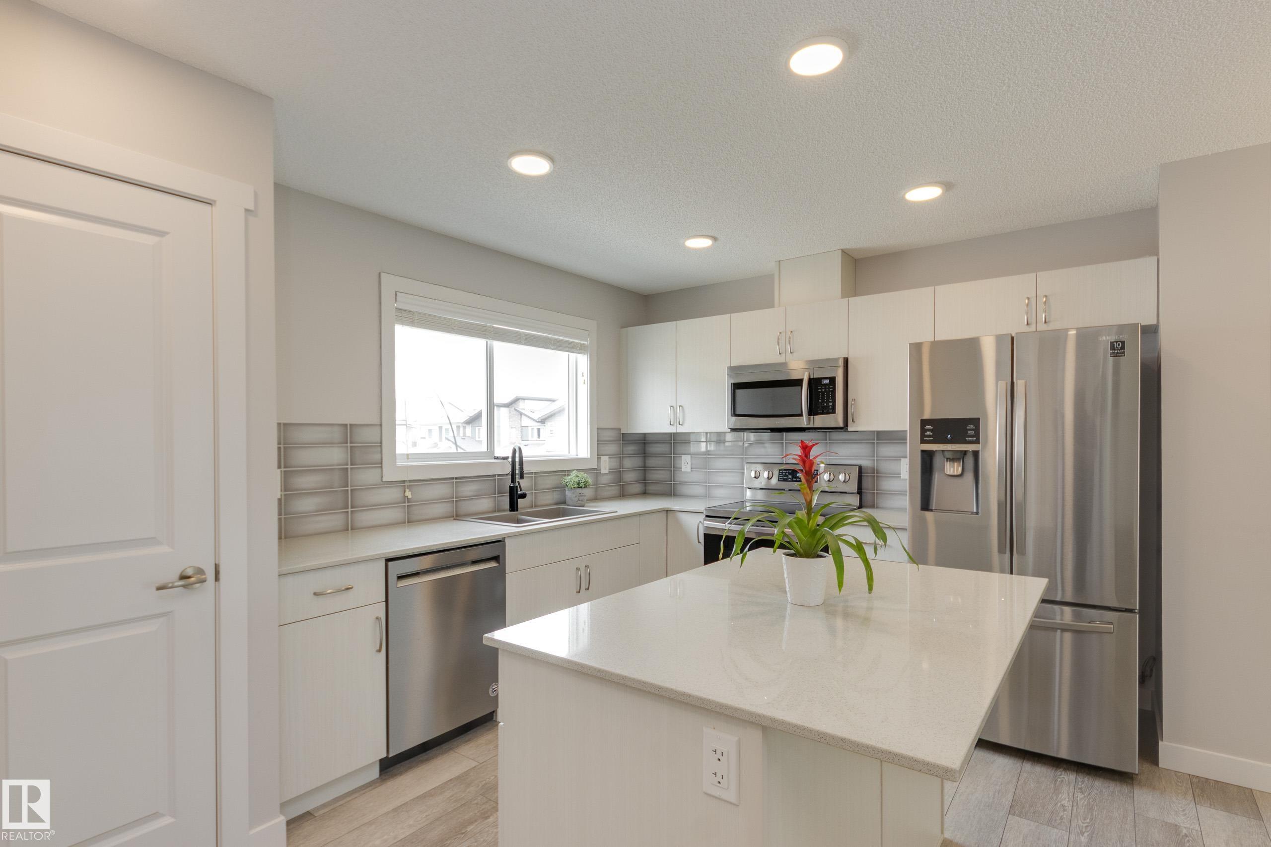 Photo 14 at 19606 27 Avenue NW, The Uplands, Edmonton