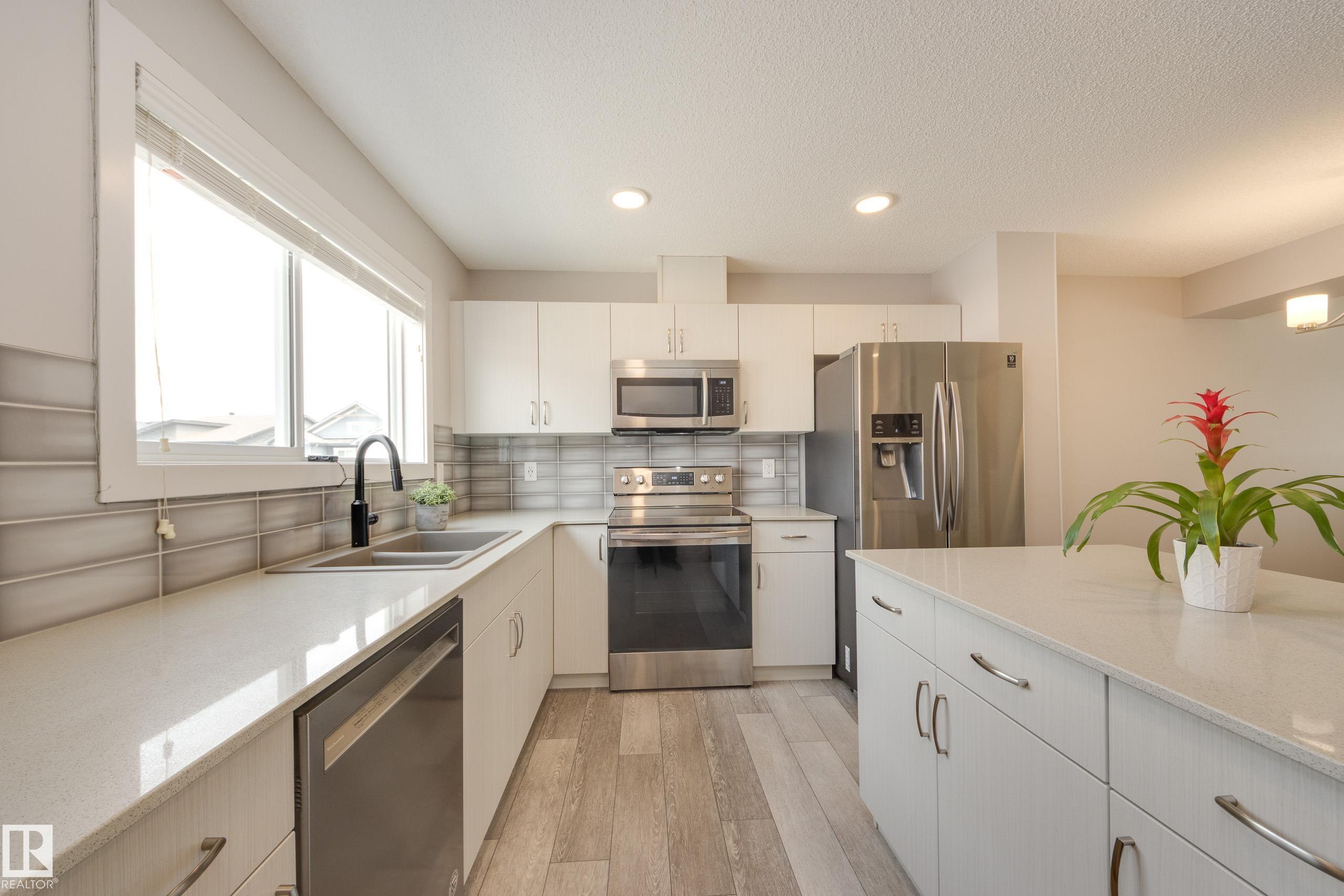 Photo 15 at 19606 27 Avenue NW, The Uplands, Edmonton
