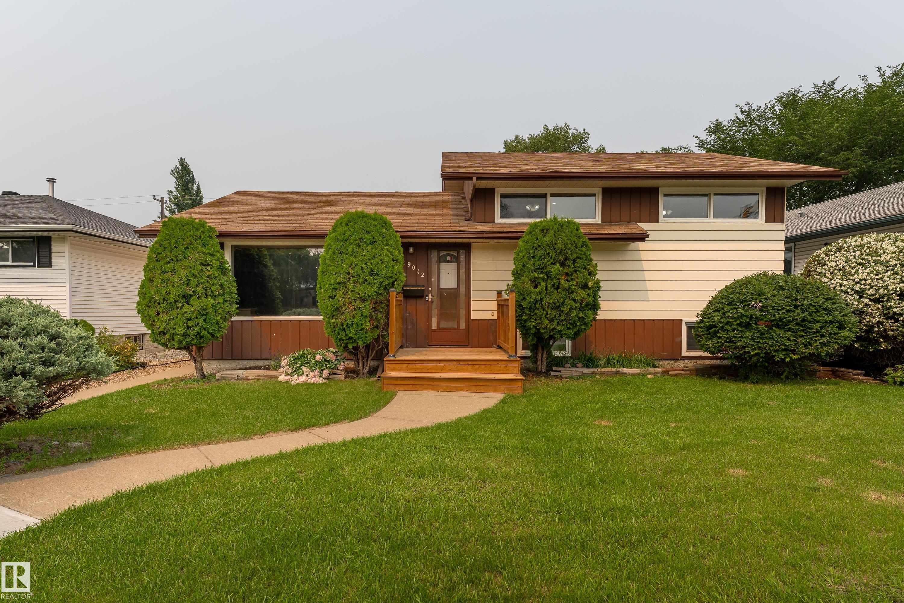 Picture for 9012 MEADOWLARK RD NW