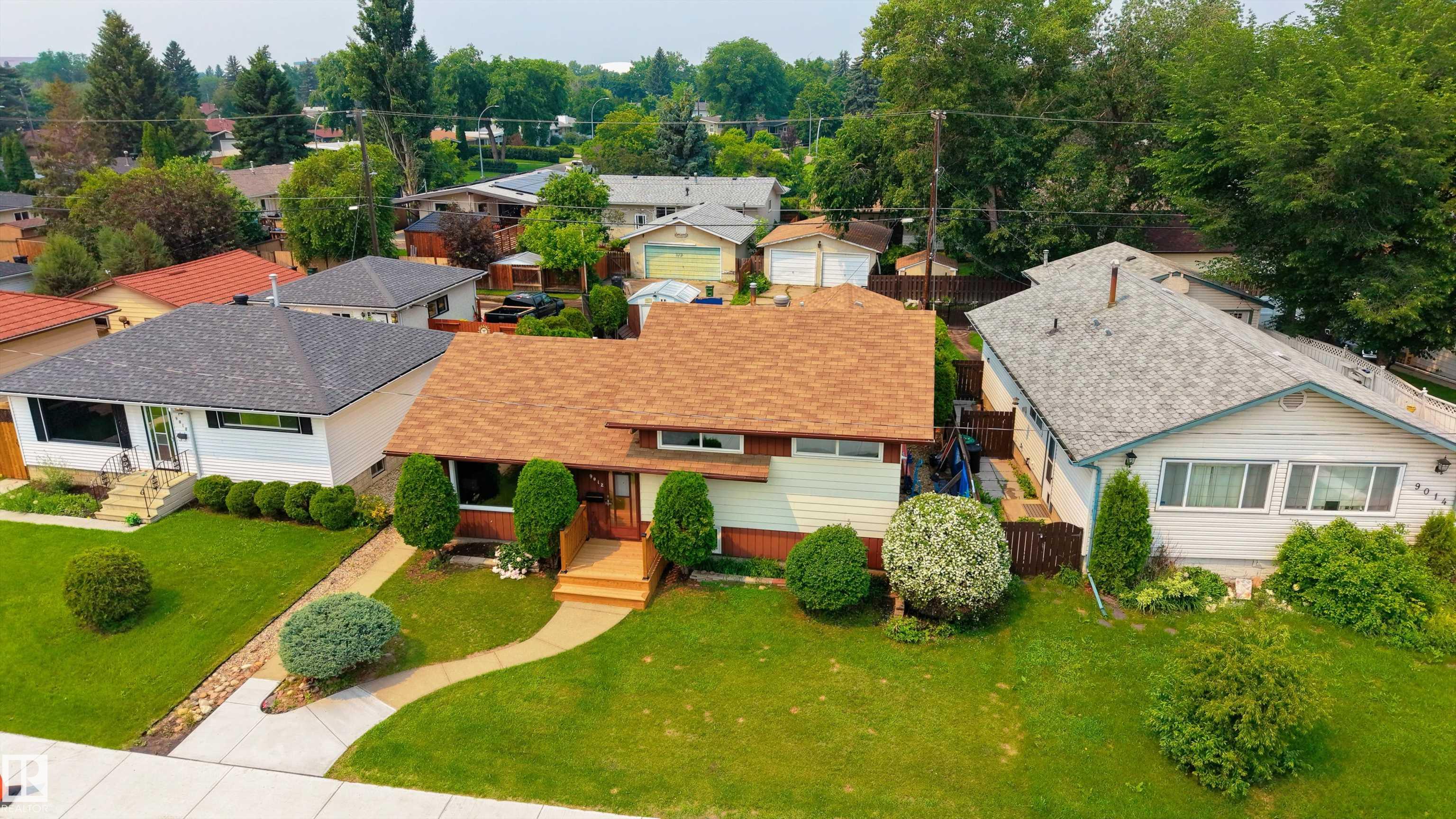 https://zimg.paragon.ice.com/ParagonImages/Property/PM/RAE/225409551/47/0/0/b590bbcd7155fdaa1c4dadc41572de88/1/18fd8303d7a76d98b0ff8611e19ae10f/225409551-87af1a59-6858-44d0-8a2b-f667d1b2e0ab.JPG