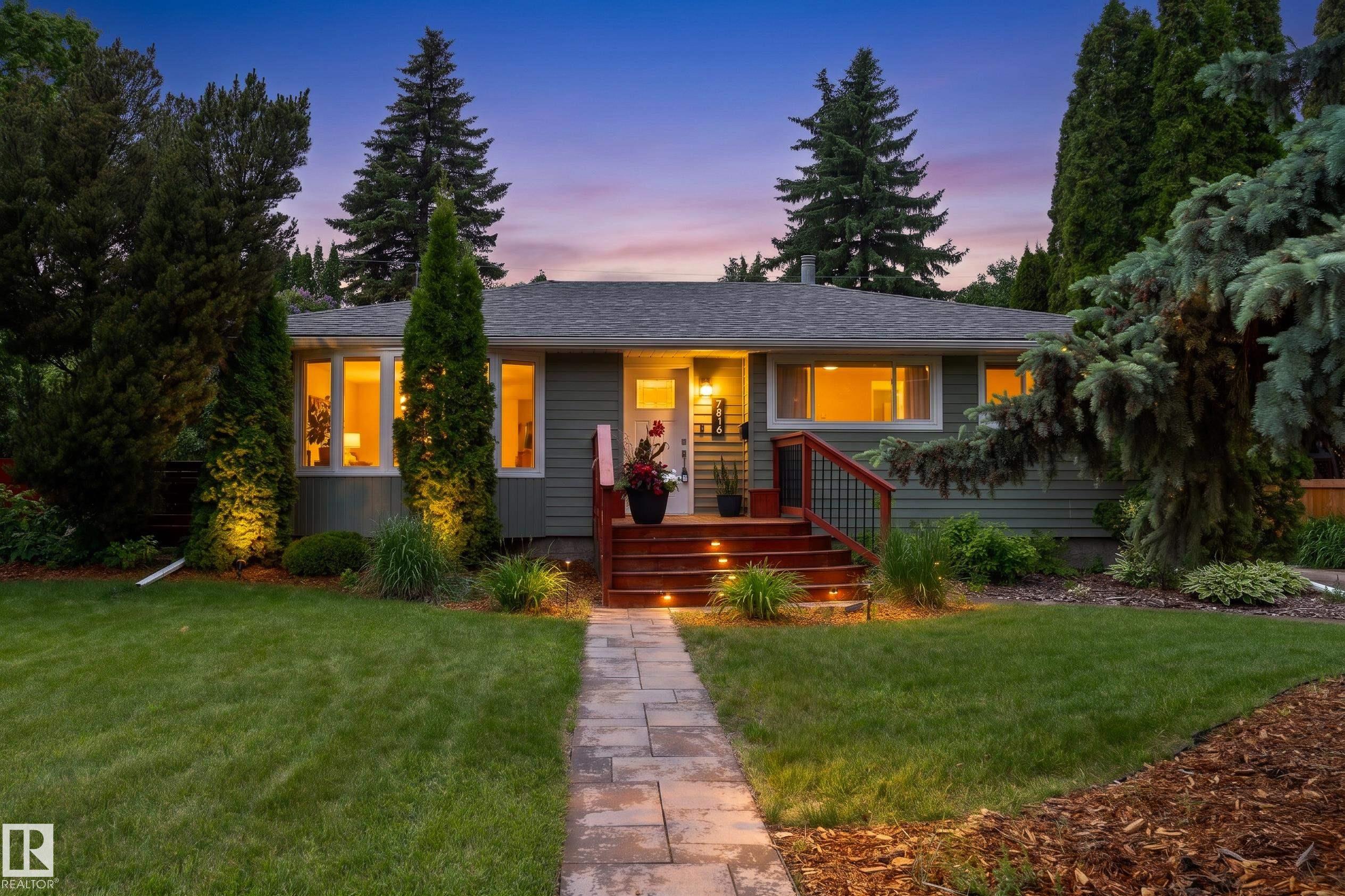 7816 142 Street, Edmonton, AB T5R 0L8