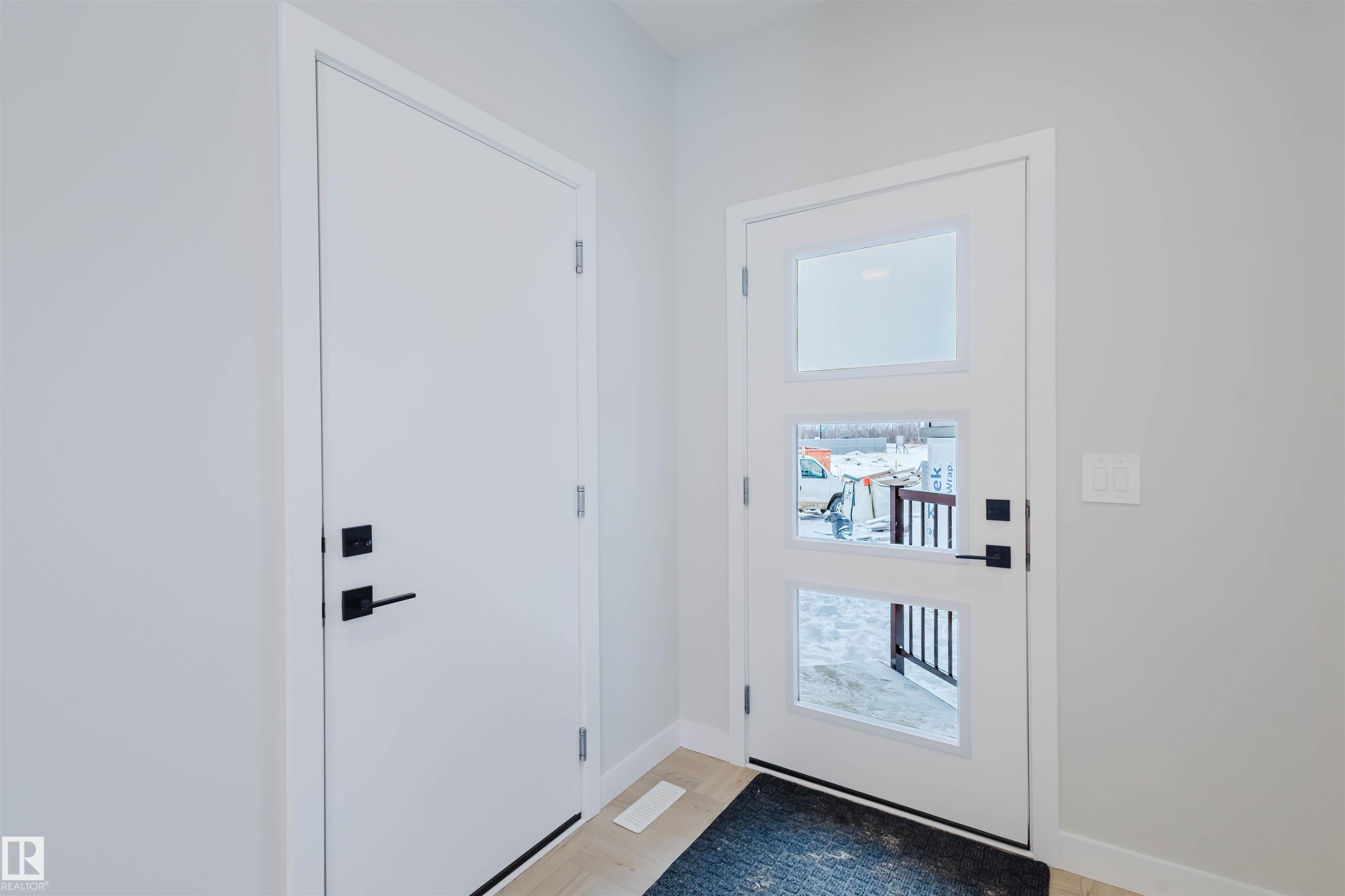 8300 Kiriak Loop SW, Keswick, Edmonton