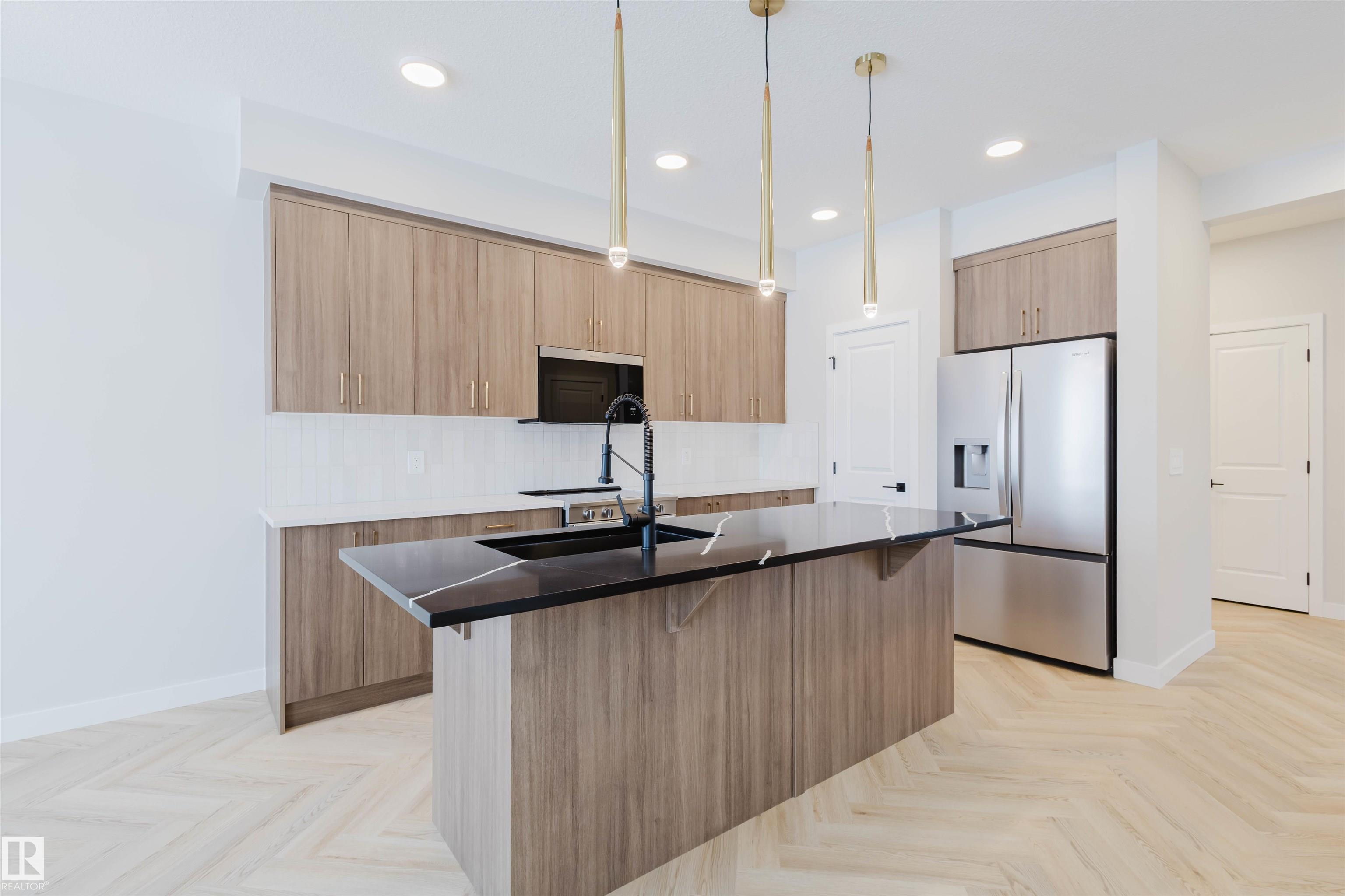 Photo 6 at 8300 Kiriak Loop SW, Keswick, Edmonton