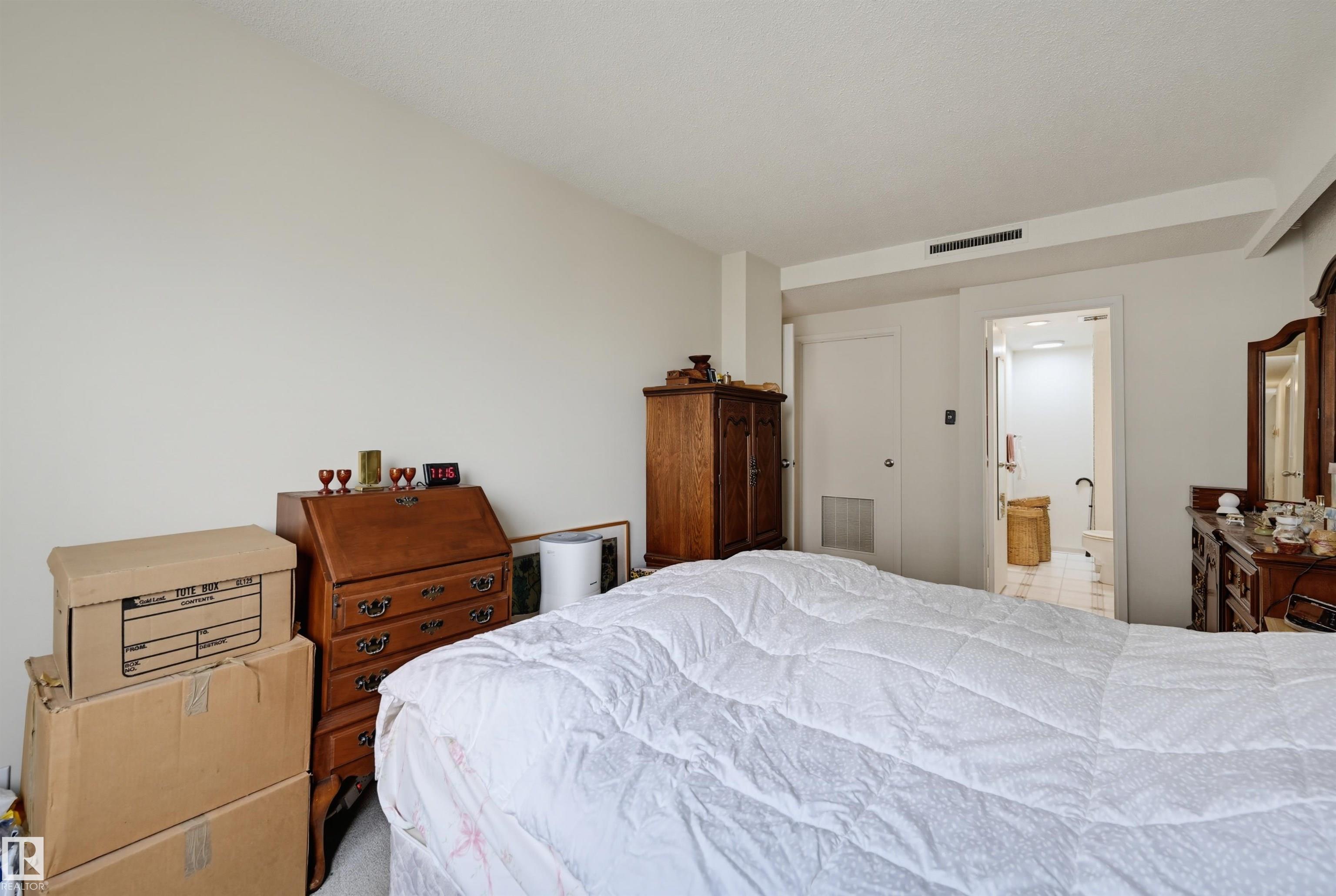 Photo 15 at 903 - 10160 115 Street NW, Wîhkwêntôwin, Edmonton