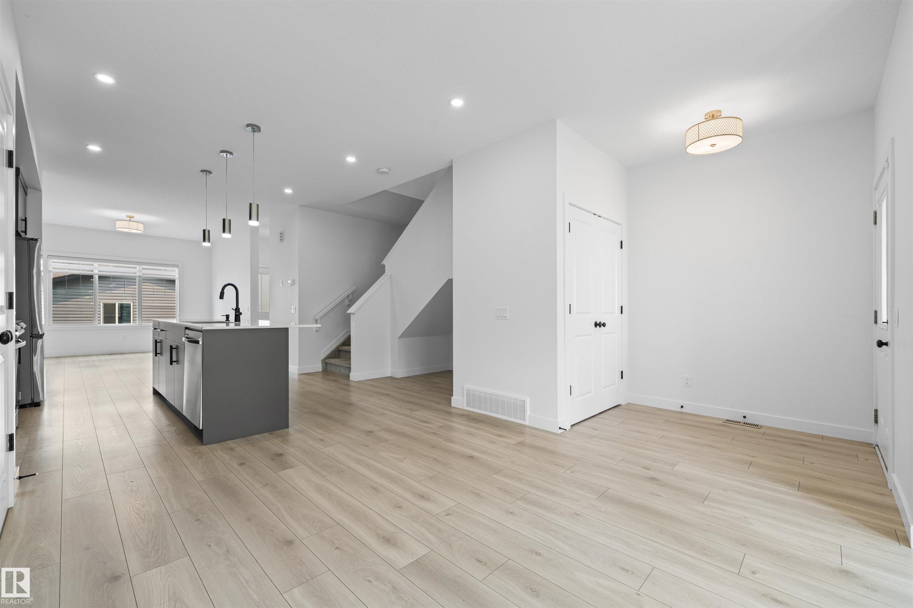2953 Coughlan Green green SW, Chappelle Area, Edmonton
