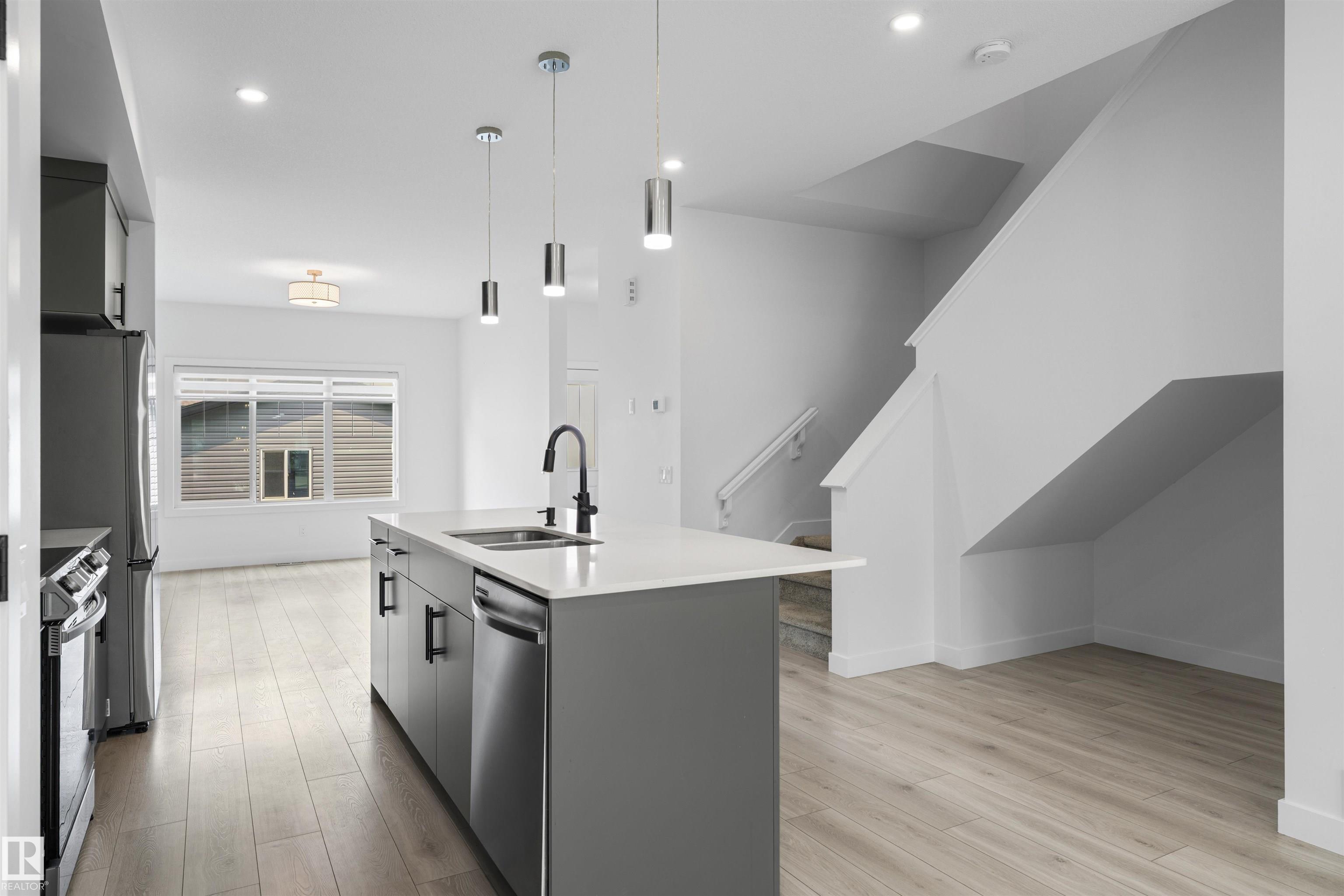 Photo 6 at 2953 Coughlan Green green SW, Chappelle Area, Edmonton