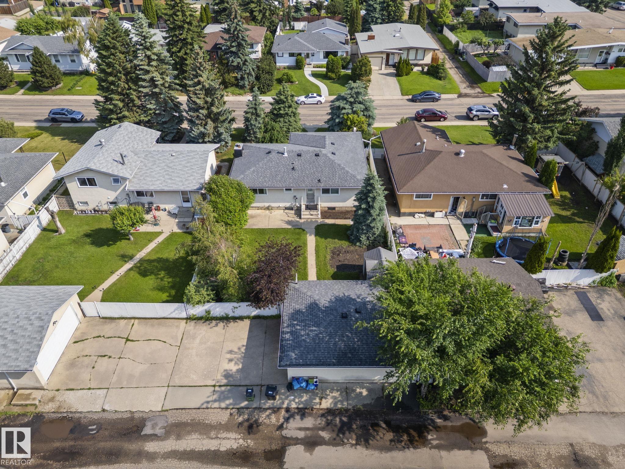 Photo 36 at 8323 142 Avenue NW, Northmount, Edmonton