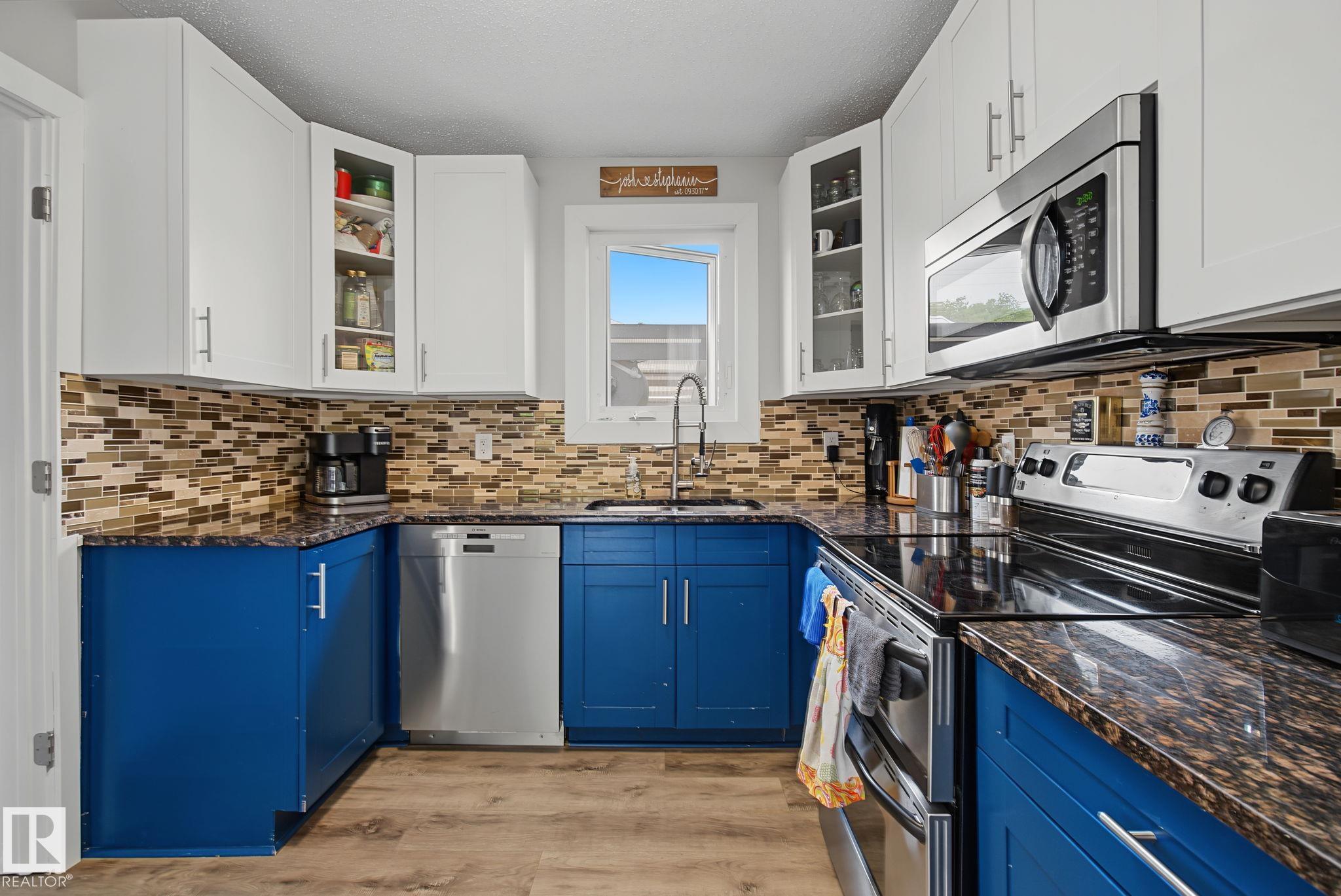 Photo 12 at 3622 115 Avenue NW, Beverly Heights, Edmonton