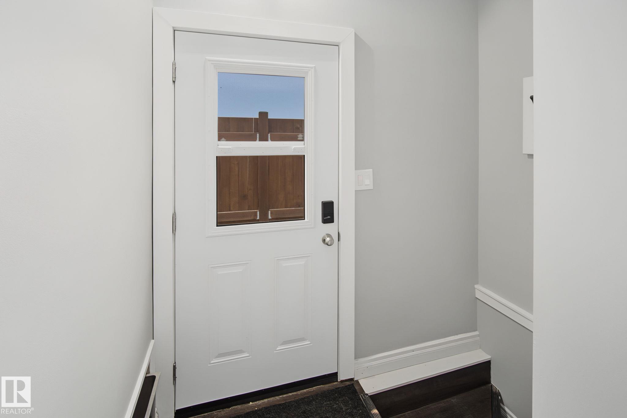 Photo 27 at 3622 115 Avenue NW, Beverly Heights, Edmonton