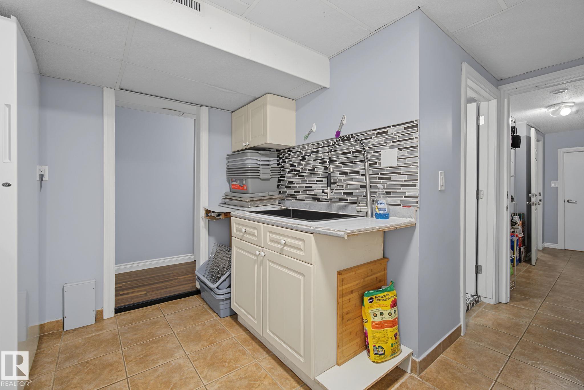 Photo 37 at 3622 115 Avenue NW, Beverly Heights, Edmonton