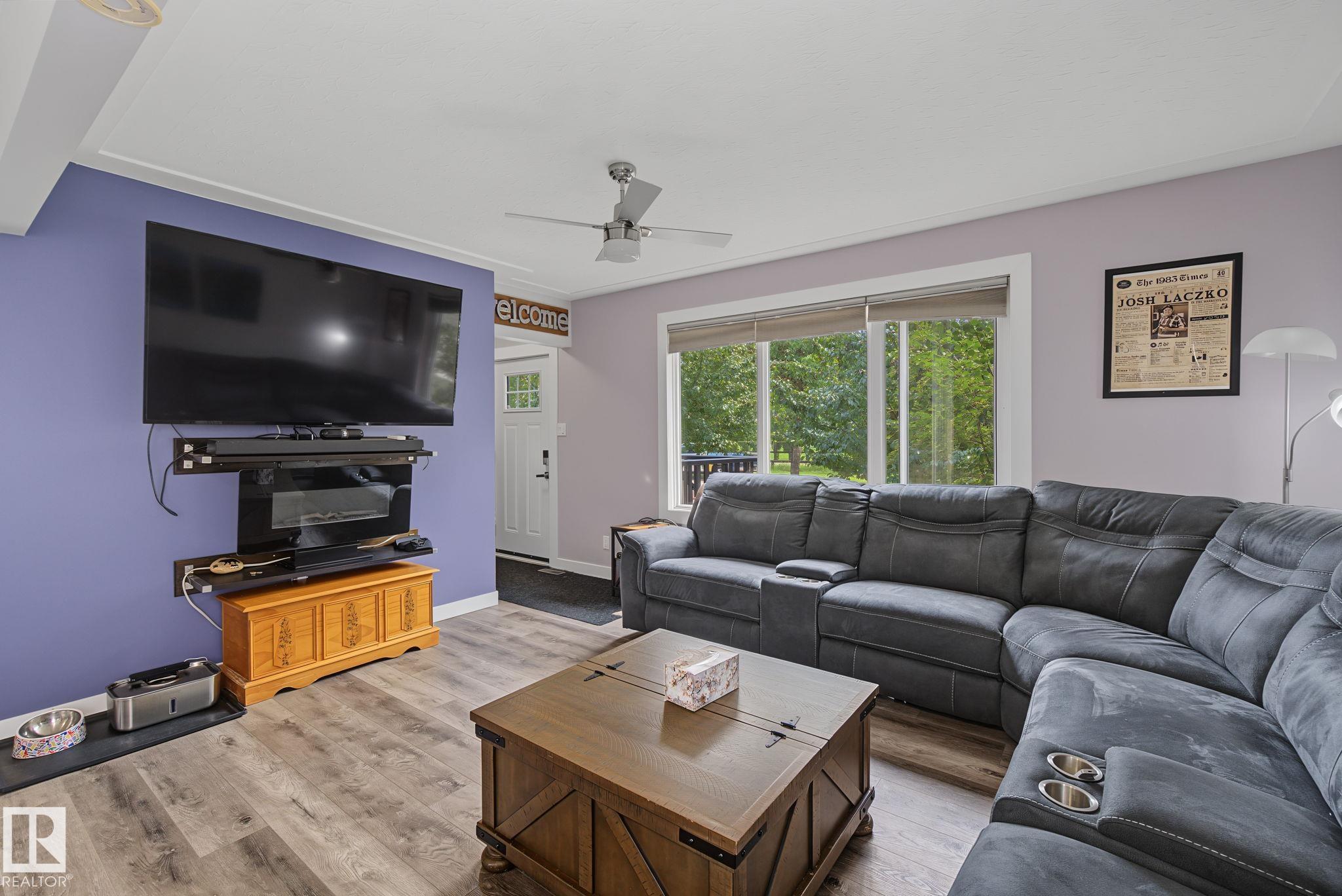 Photo 6 at 3622 115 Avenue NW, Beverly Heights, Edmonton
