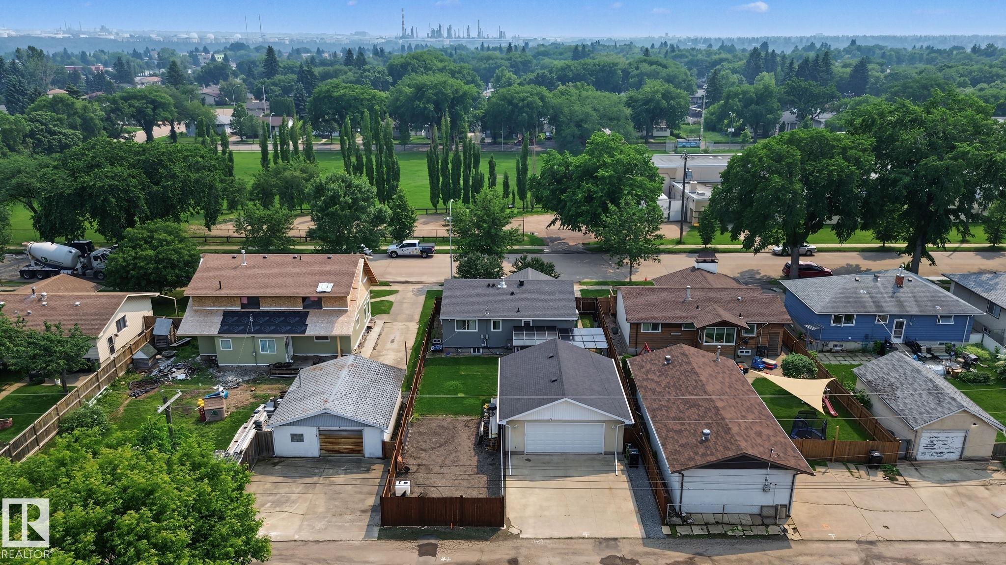 Photo 57 at 3622 115 Avenue NW, Beverly Heights, Edmonton