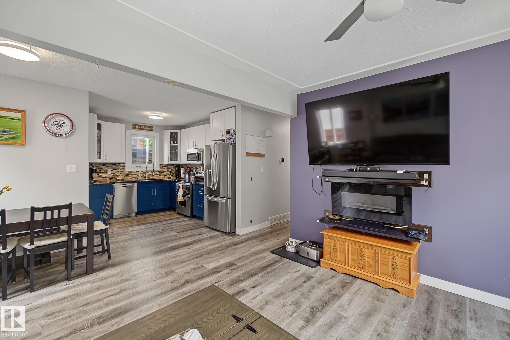 Photo 7 at 3622 115 Avenue NW, Beverly Heights, Edmonton