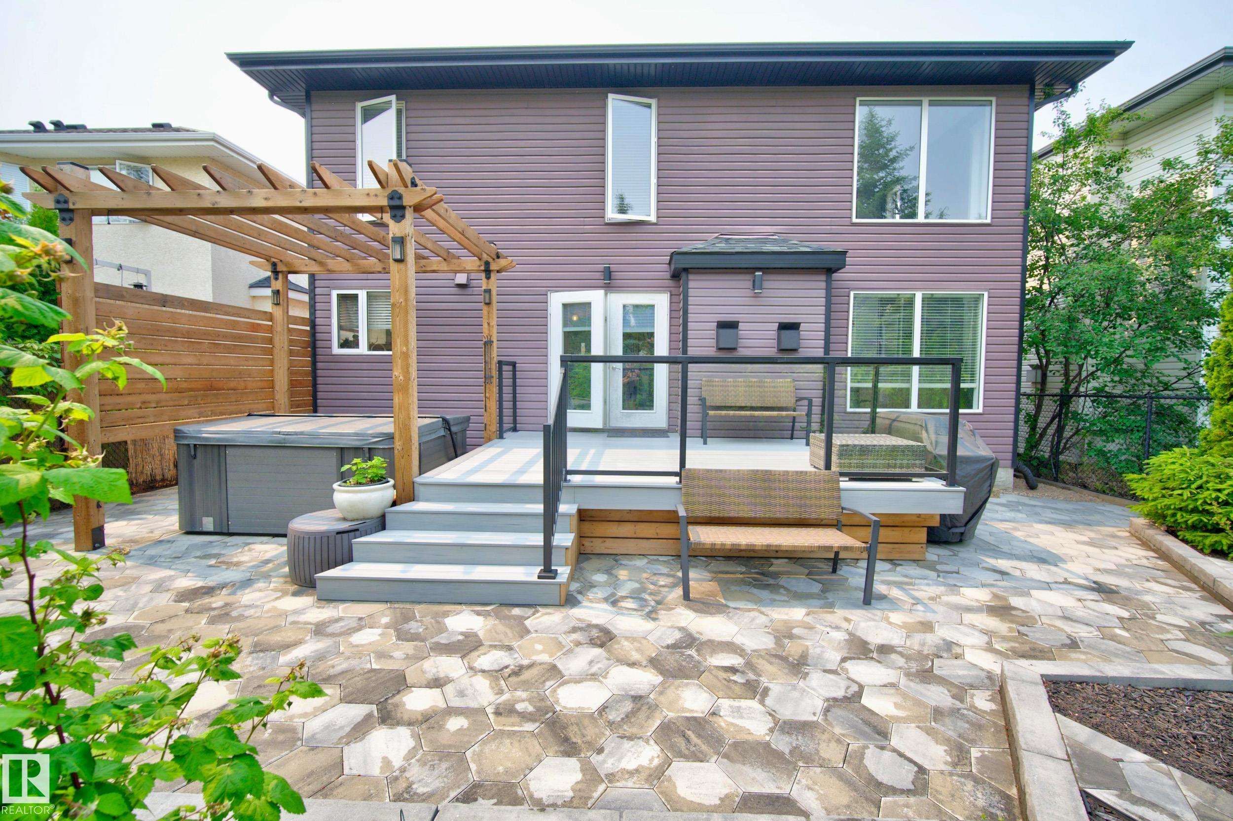 Photo 9 at 1017 Holgate Place NW, Haddow, Edmonton