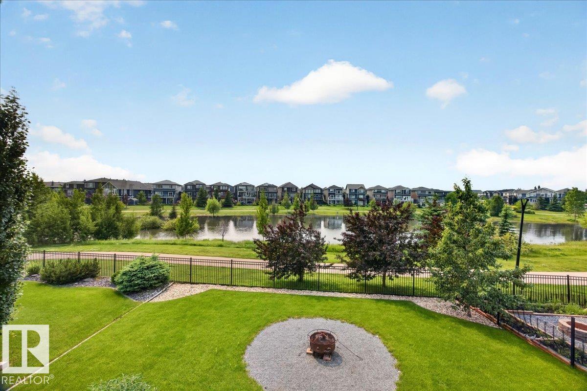 8508 218 Street, Edmonton, AB T5T 4R9