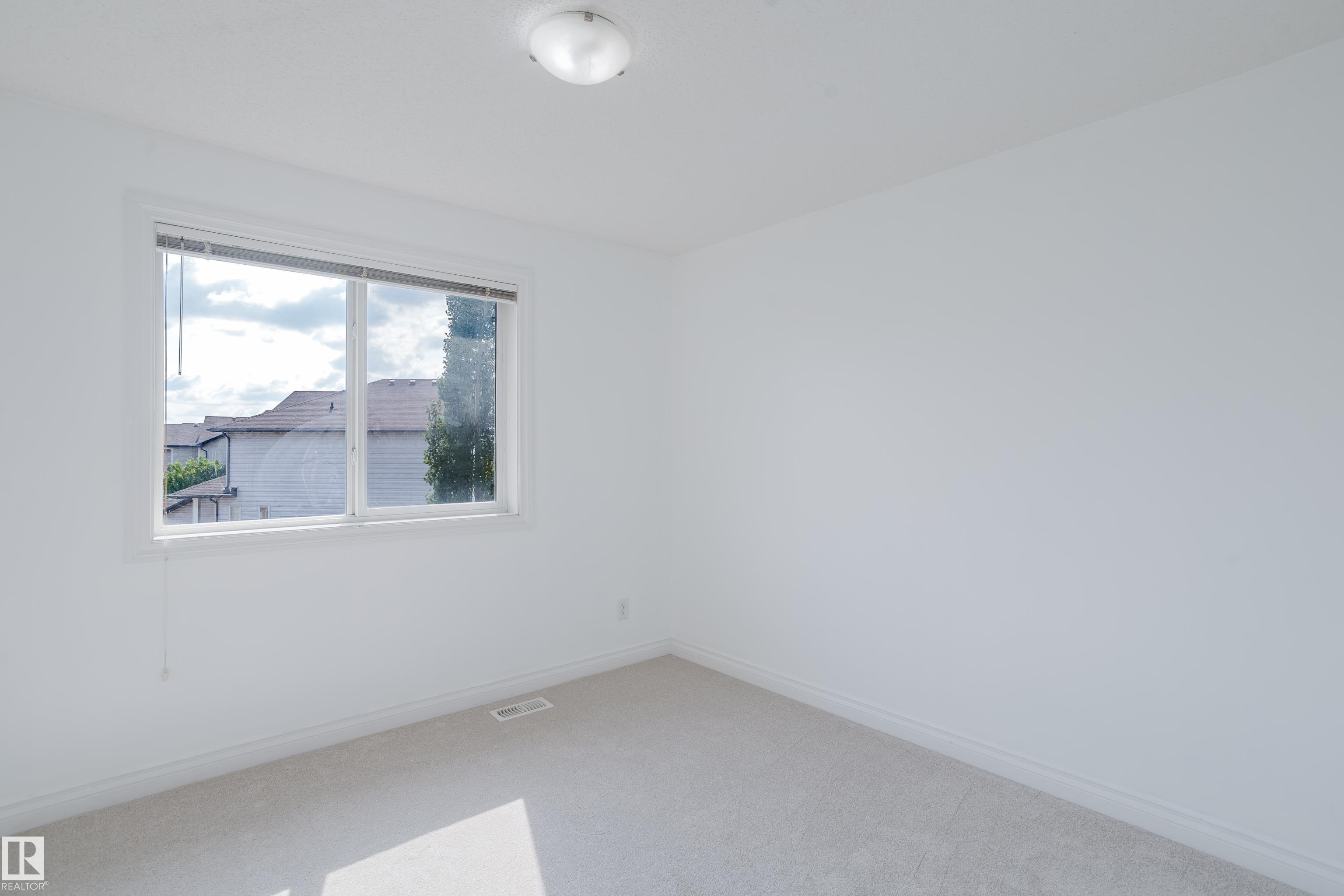 Photo 27 at 85 - 12050 17 Avenue SW, Rutherford, Edmonton