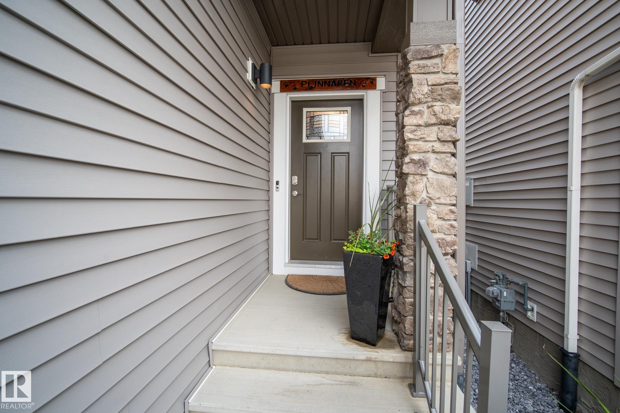 20023 26 Avenue NW, The Uplands, Edmonton
