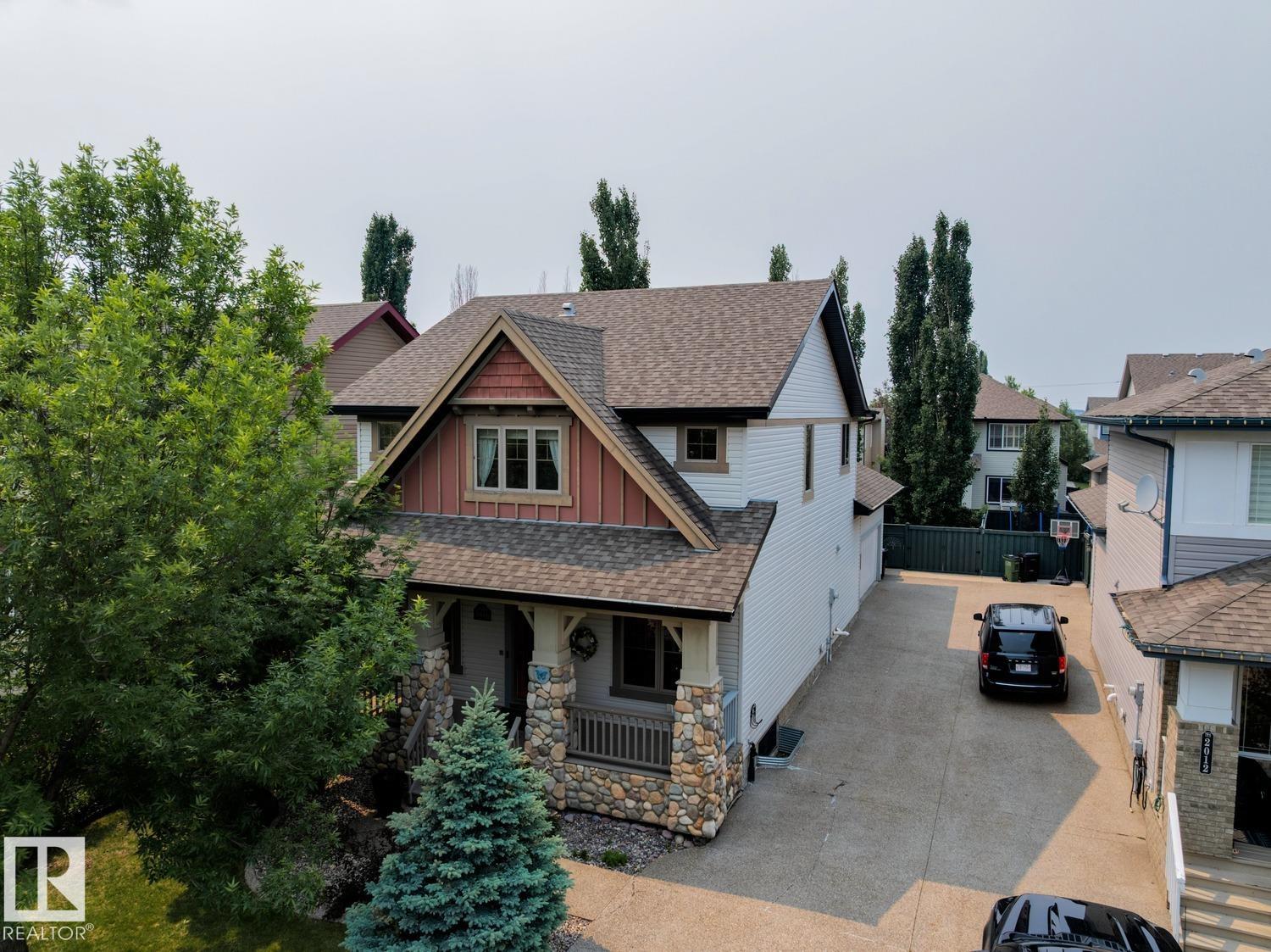 2016 125 Street SW, Rutherford, Edmonton