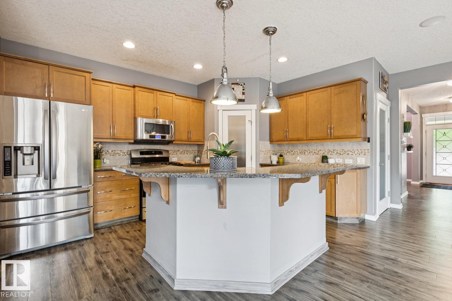 2016 125 Street SW, Rutherford, Edmonton