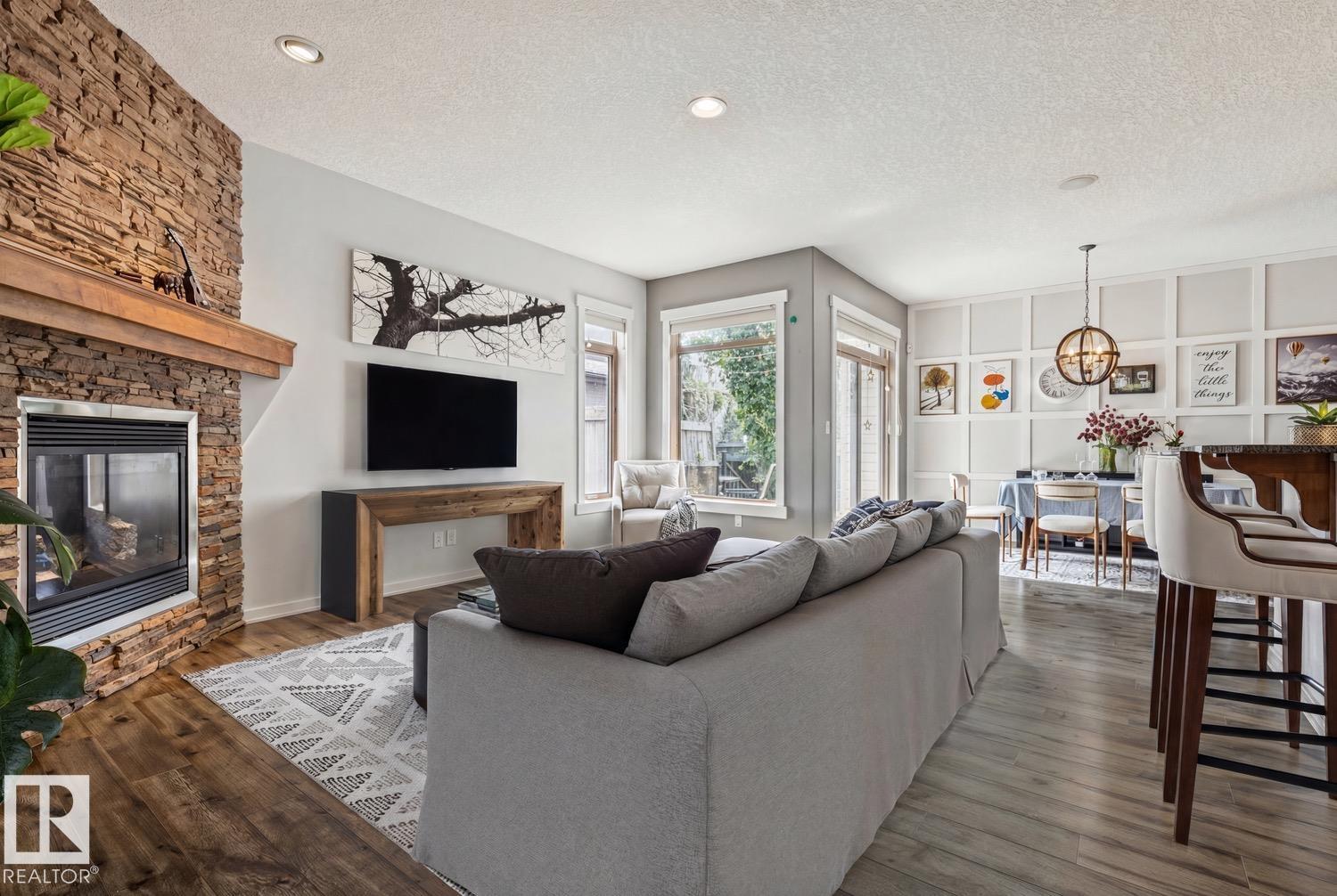 Photo 7 at 2016 125 Street SW, Rutherford, Edmonton