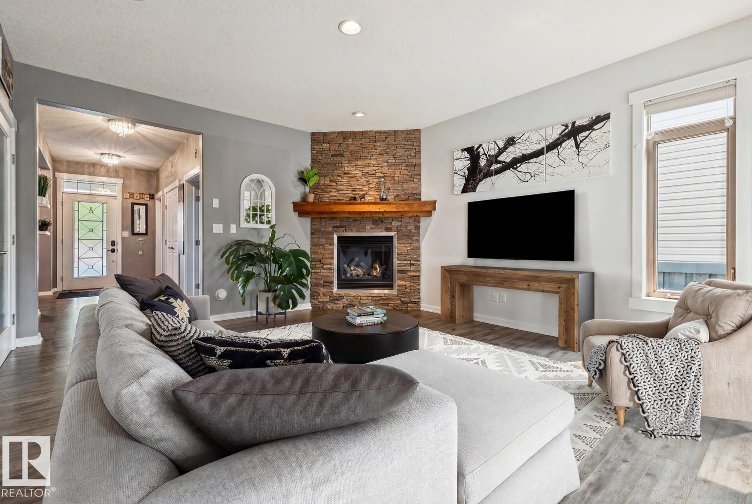 Photo 8 at 2016 125 Street SW, Rutherford, Edmonton
