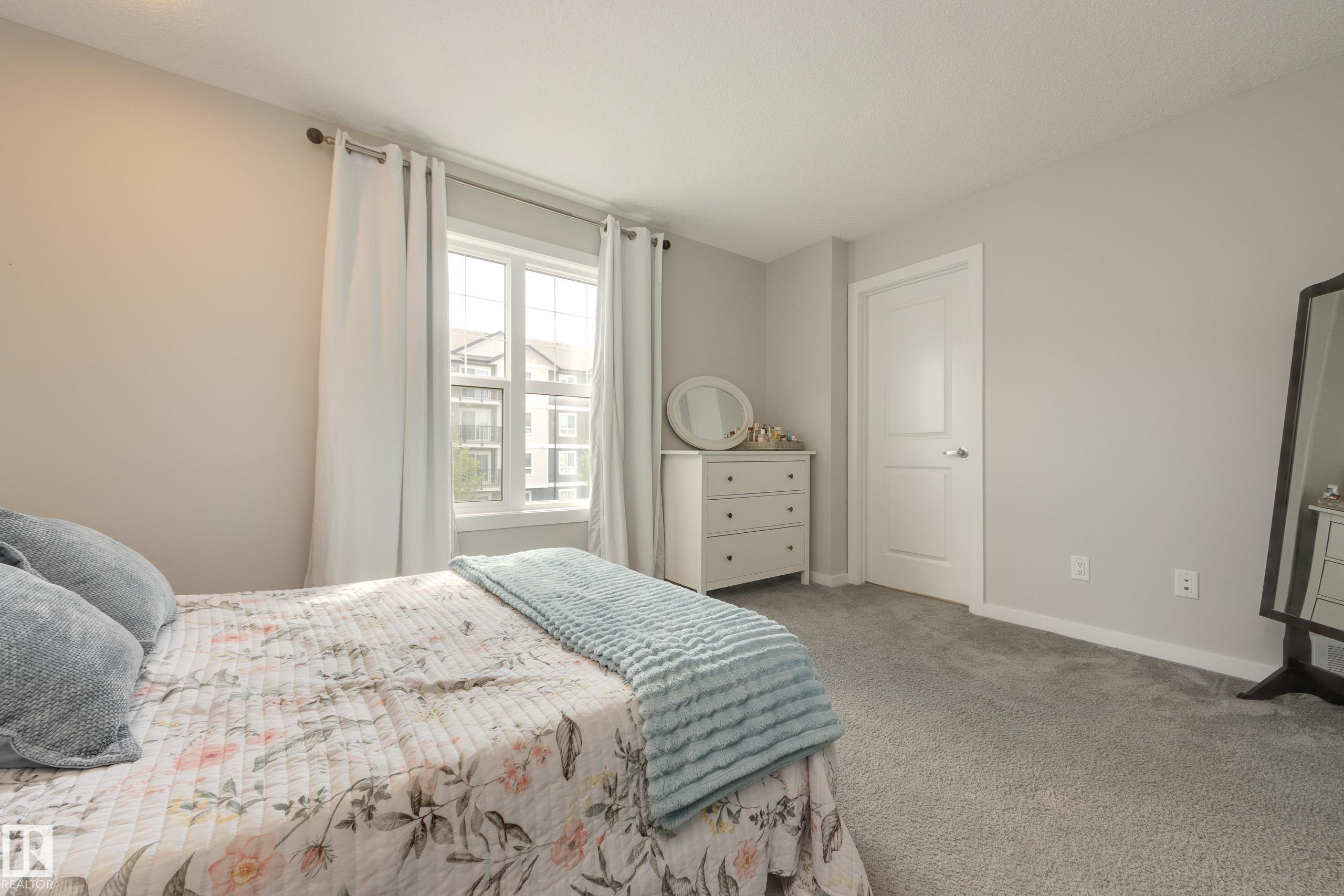 Photo 32 at 1192 Rosenthal Boulevard NW, Rosenthal, Edmonton