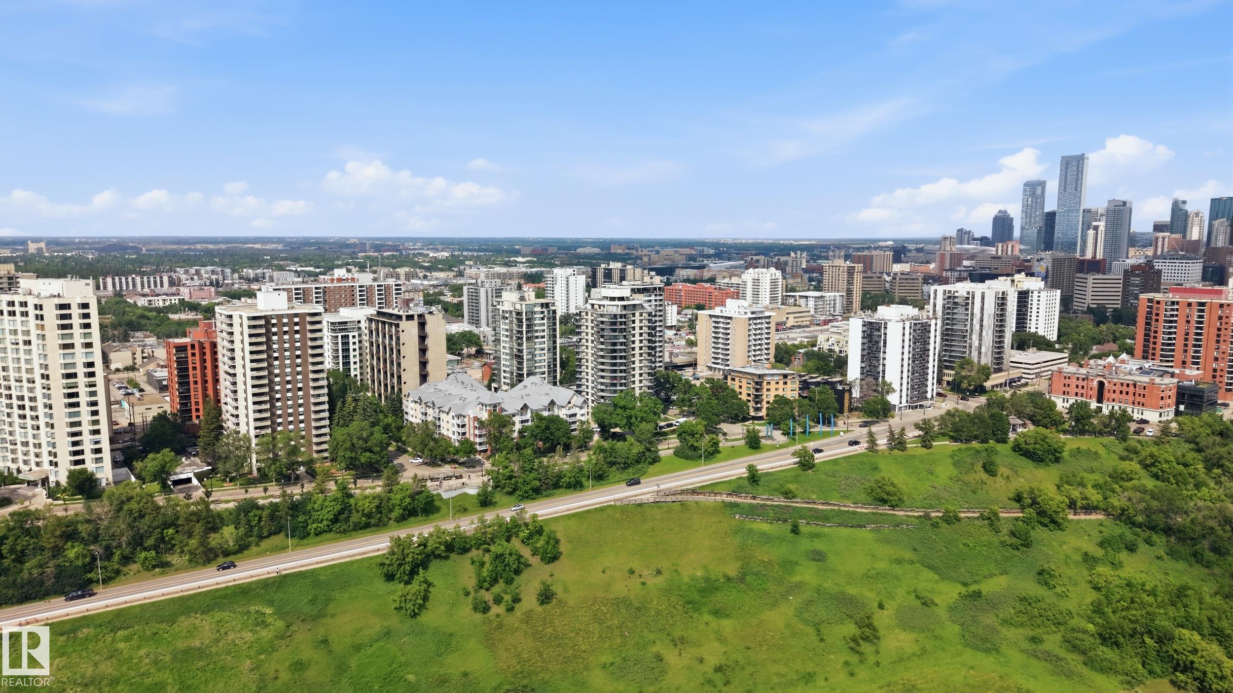 Photo 13 at 504 - 11710 100 Avenue NW, Wîhkwêntôwin, Edmonton