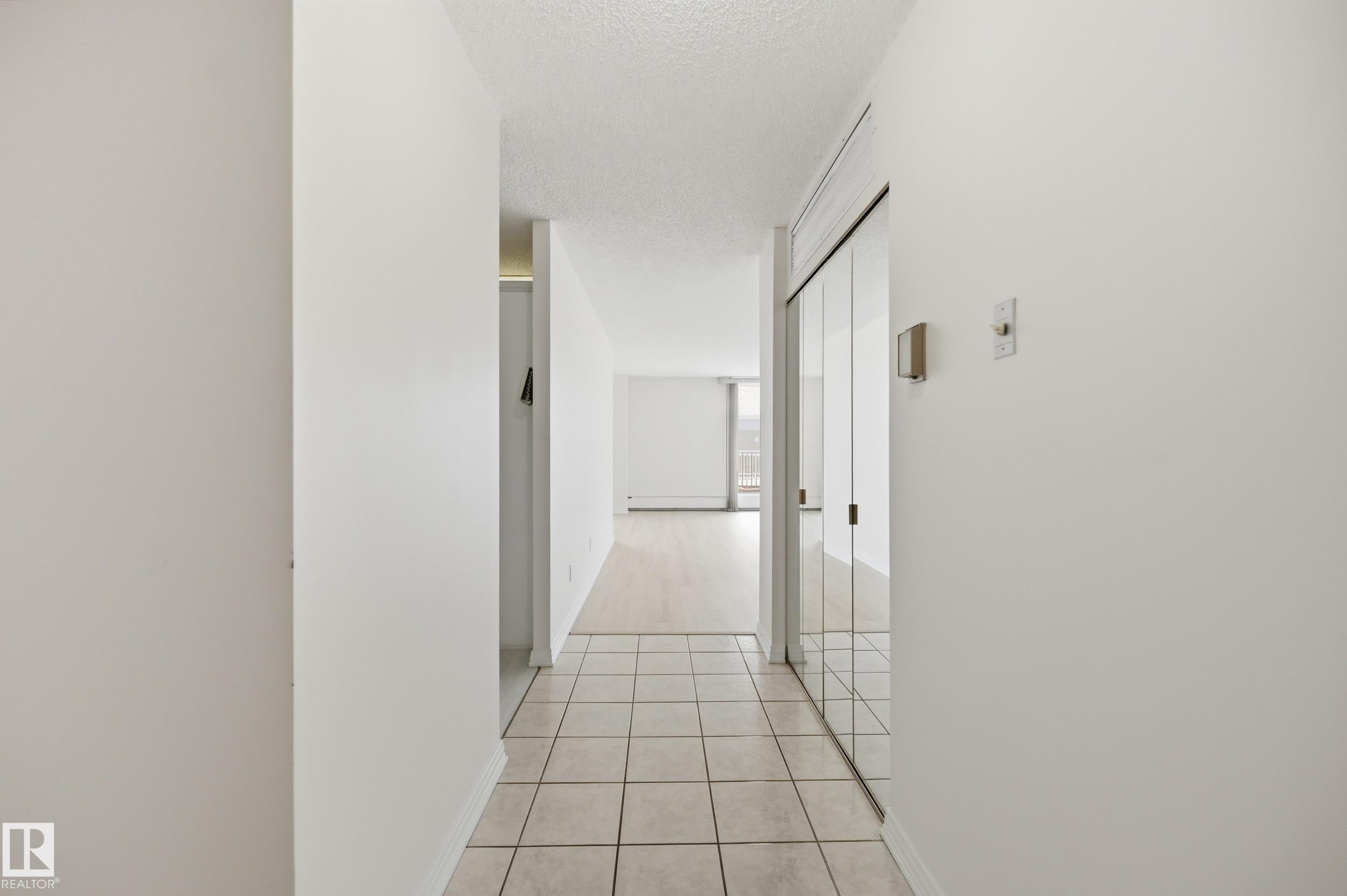 Photo 16 at 504 - 11710 100 Avenue NW, Wîhkwêntôwin, Edmonton