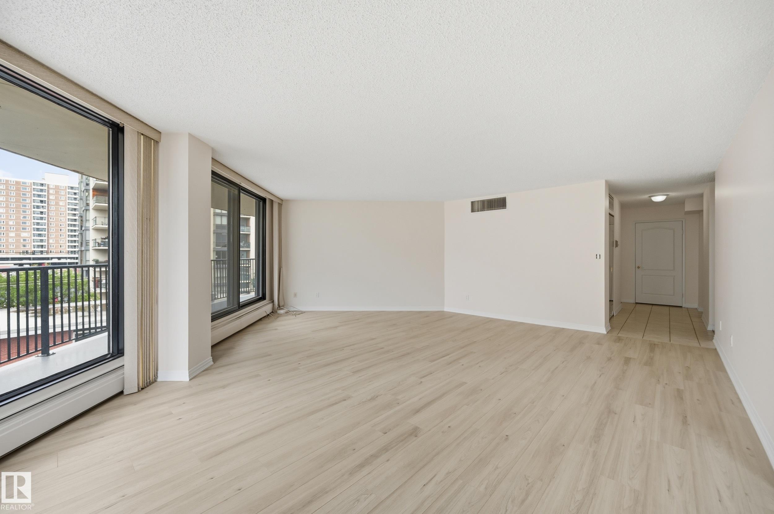Photo 19 at 504 - 11710 100 Avenue NW, Wîhkwêntôwin, Edmonton