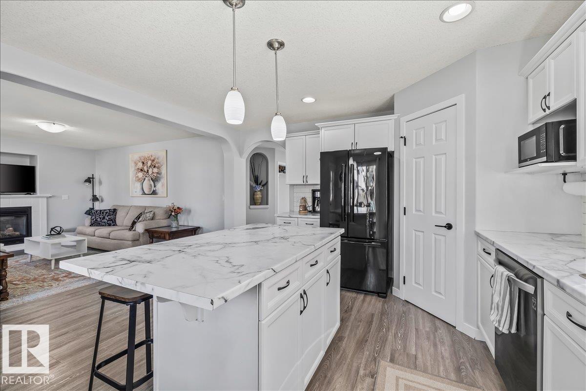 Photo 11 at 9722 87 Street, Morinville