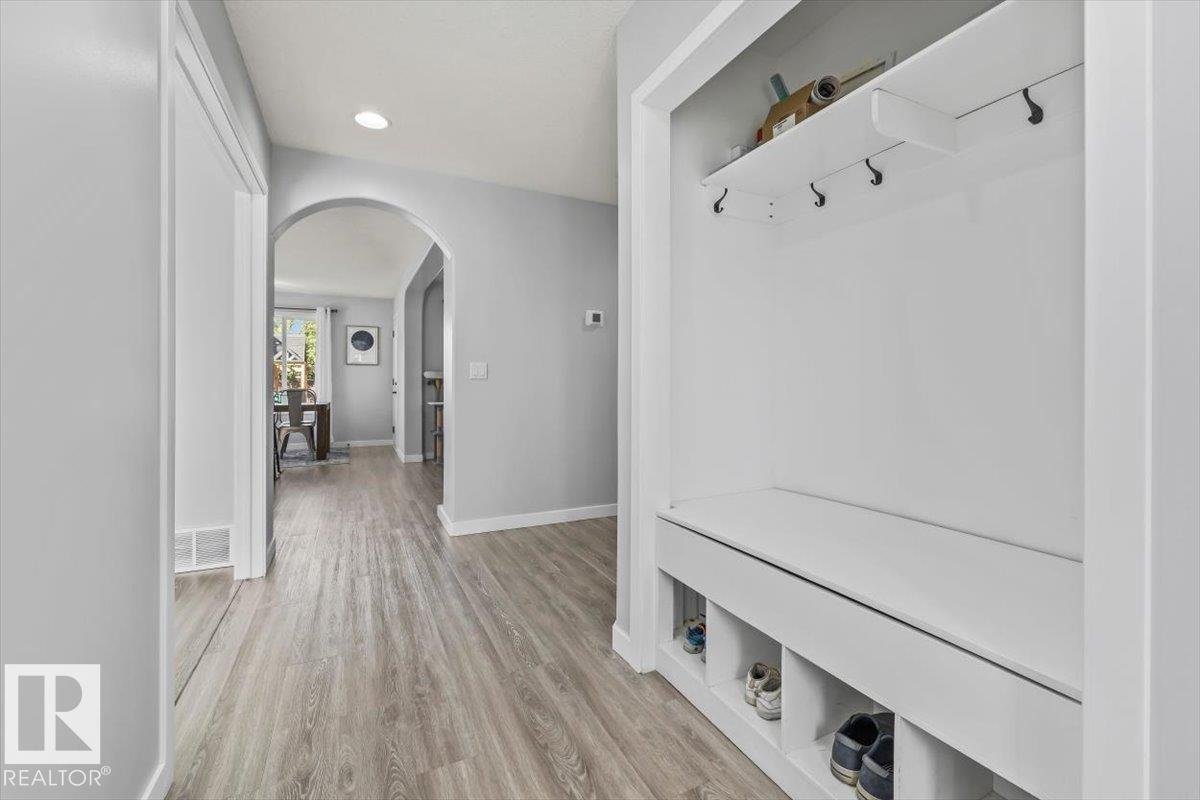 Photo 8 at 9722 87 Street, Morinville
