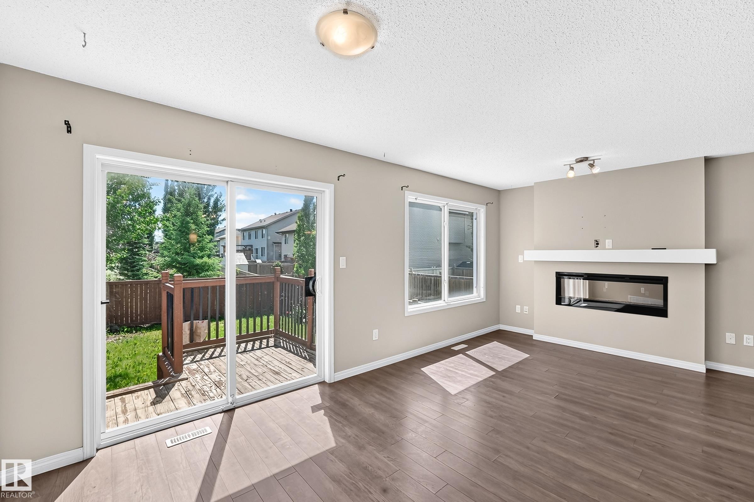 Photo 12 at 1941 Chapman Road SW, Chappelle Area, Edmonton