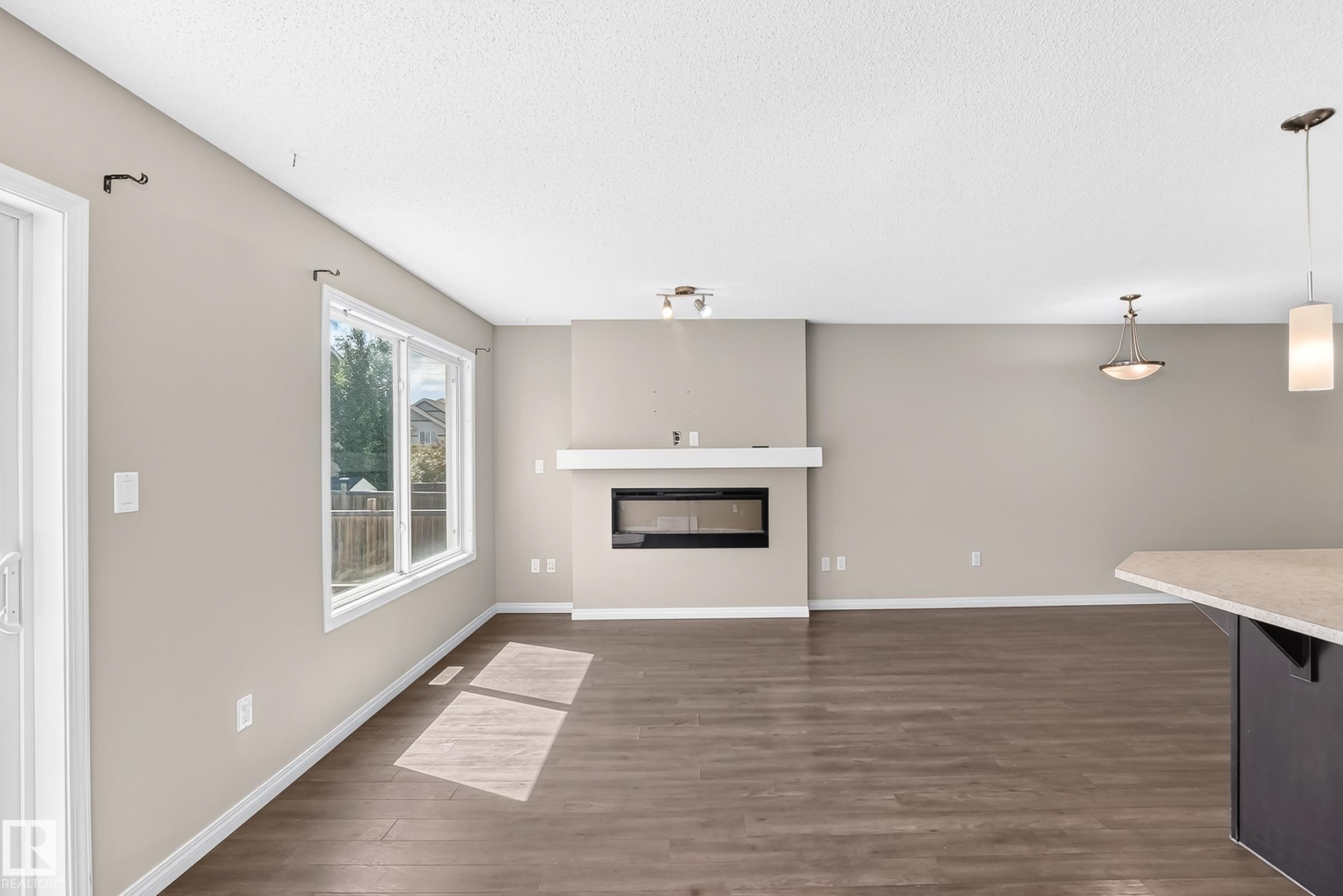 Photo 13 at 1941 Chapman Road SW, Chappelle Area, Edmonton