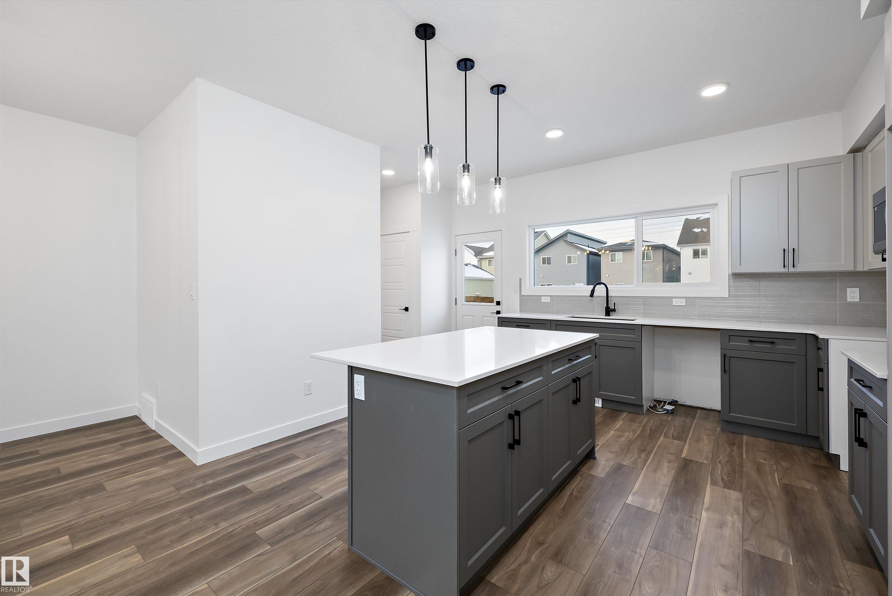 Photo 16 at 18924 28 Avenue NW, The Uplands, Edmonton