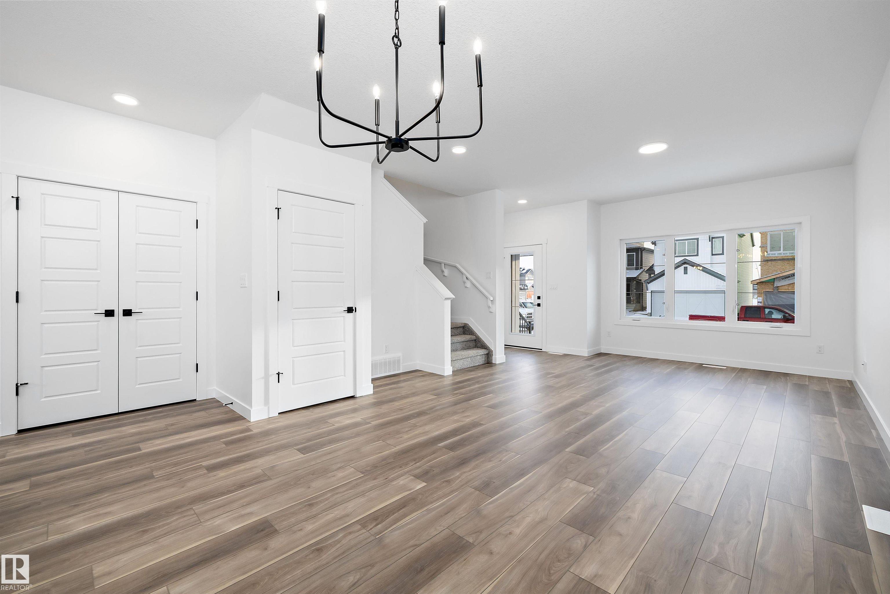 Photo 8 at 18924 28 Avenue NW, The Uplands, Edmonton