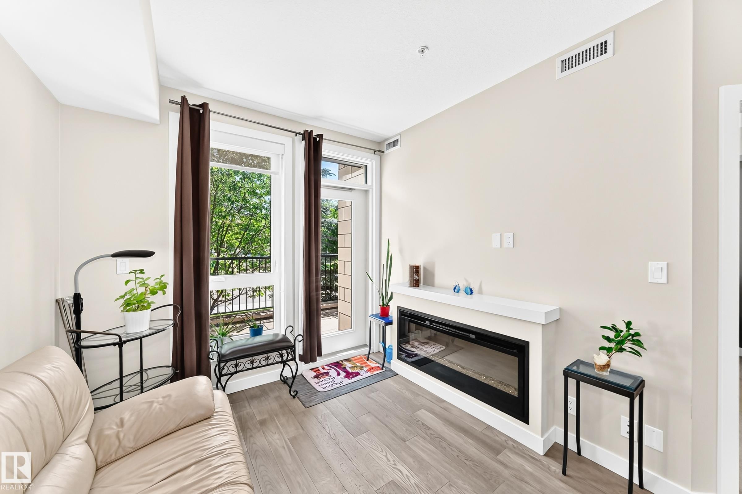 Photo 8 at 103 - 11710 87 Avenue NW, Windsor Park, Edmonton