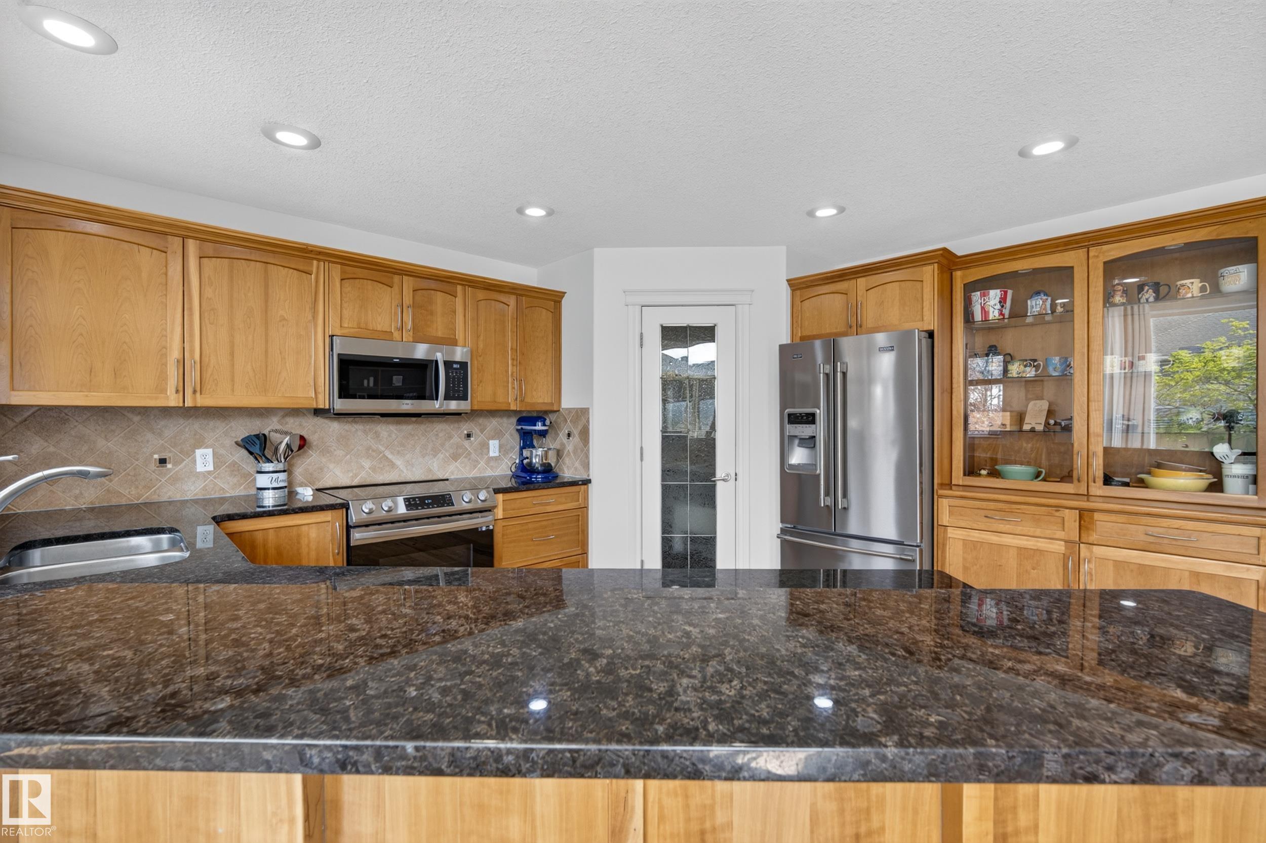 Photo 11 at 101 Ridgebrook Close, The Ridge, Sherwood Park