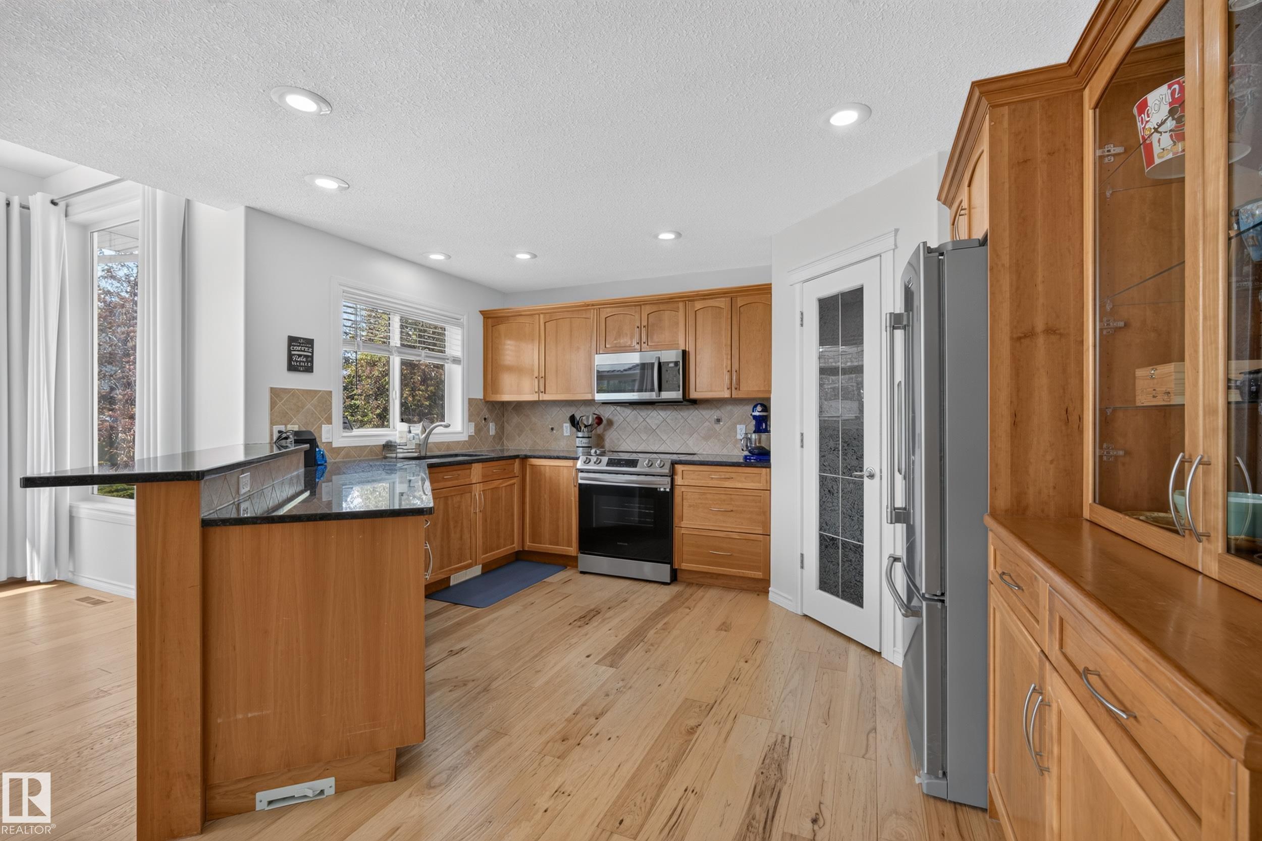Photo 9 at 101 Ridgebrook Close, The Ridge, Sherwood Park