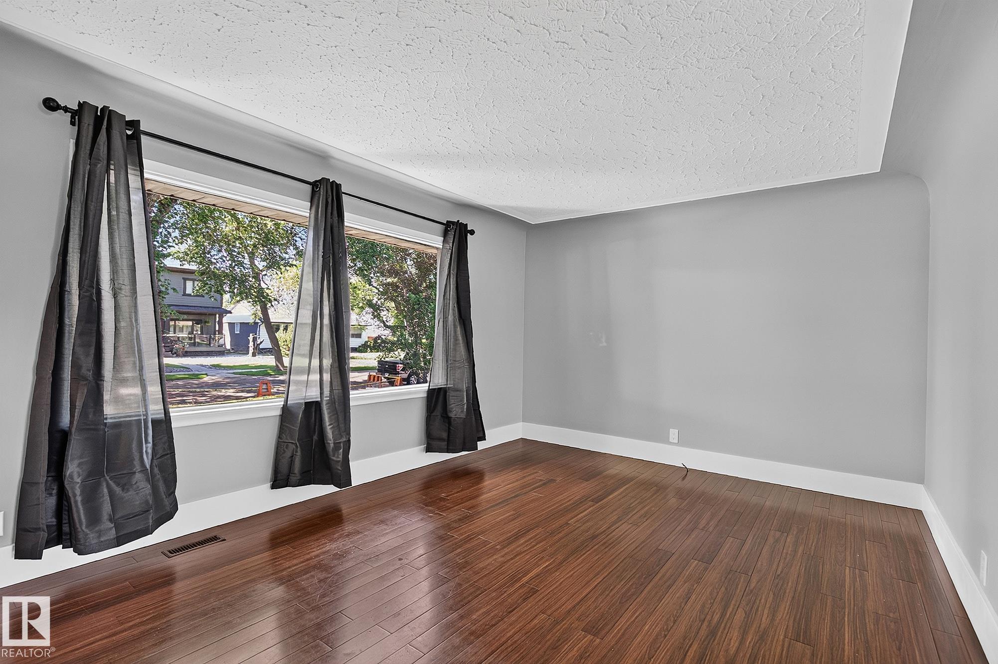 14624 110a Avenue NW, McQueen, Edmonton
