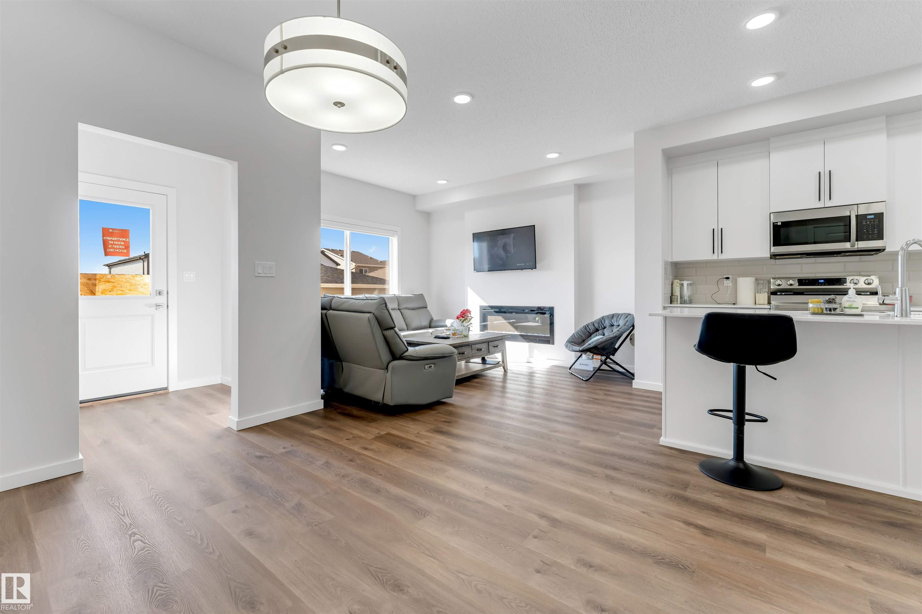 https://zimg.paragon.ice.com/ParagonImages/Property/PM/RAE/225409748/15/0/0/626272c84cd722410768b3e40e371131/1/0394fbc5f81da0d594aede3d43a9dffa/225409748-5a675283-46c6-4501-bc5a-1f01181c9091.JPG