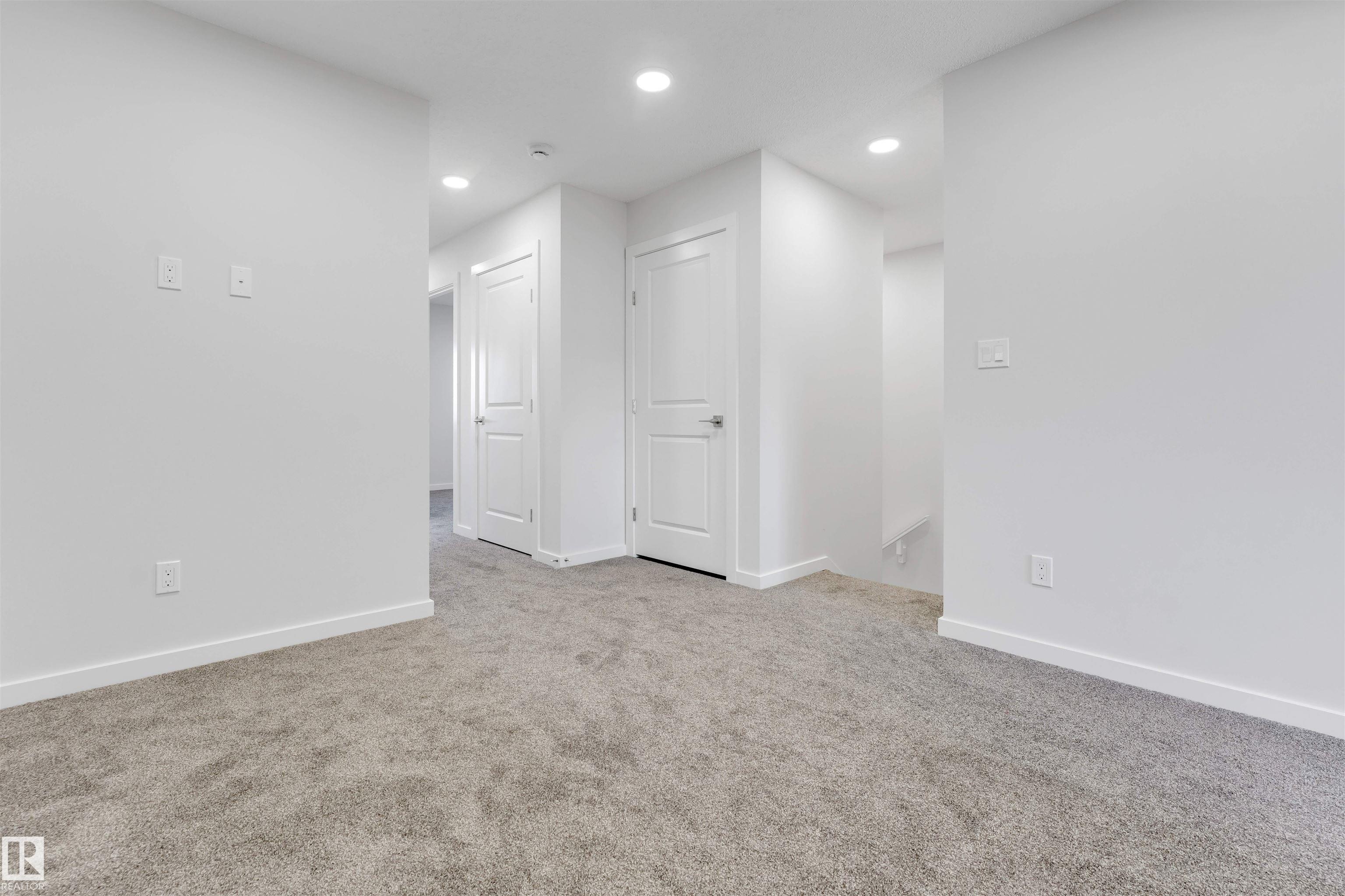 https://zimg.paragon.ice.com/ParagonImages/Property/PM/RAE/225409748/27/0/0/ad107470d53112cff0525e0a7260190d/1/0394fbc5f81da0d594aede3d43a9dffa/225409748-cd8dab2c-cb38-4e4c-a0f0-15524a0b9d3a.JPG