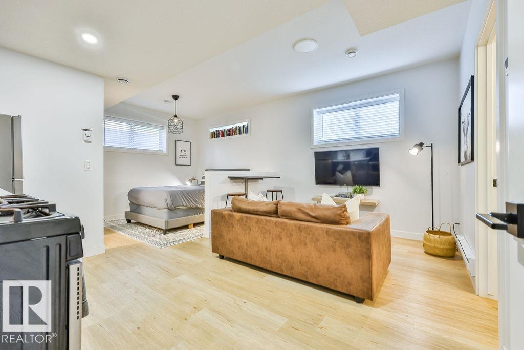 Photo 29 at 11206 95a Street NW, Alberta Avenue, Edmonton
