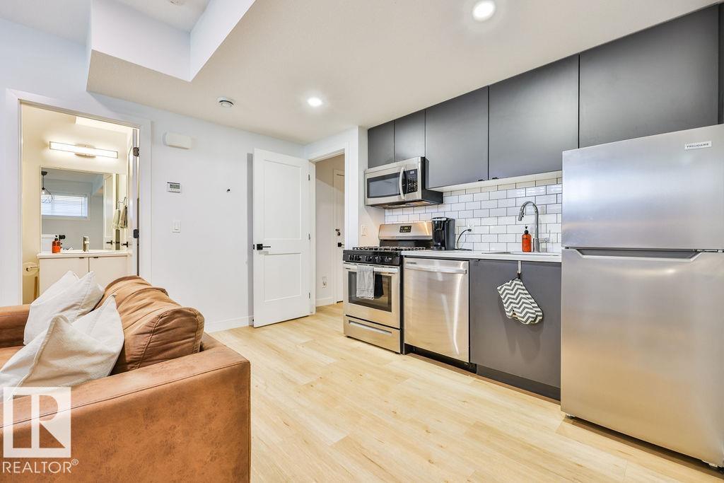 Photo 33 at 11206 95a Street NW, Alberta Avenue, Edmonton