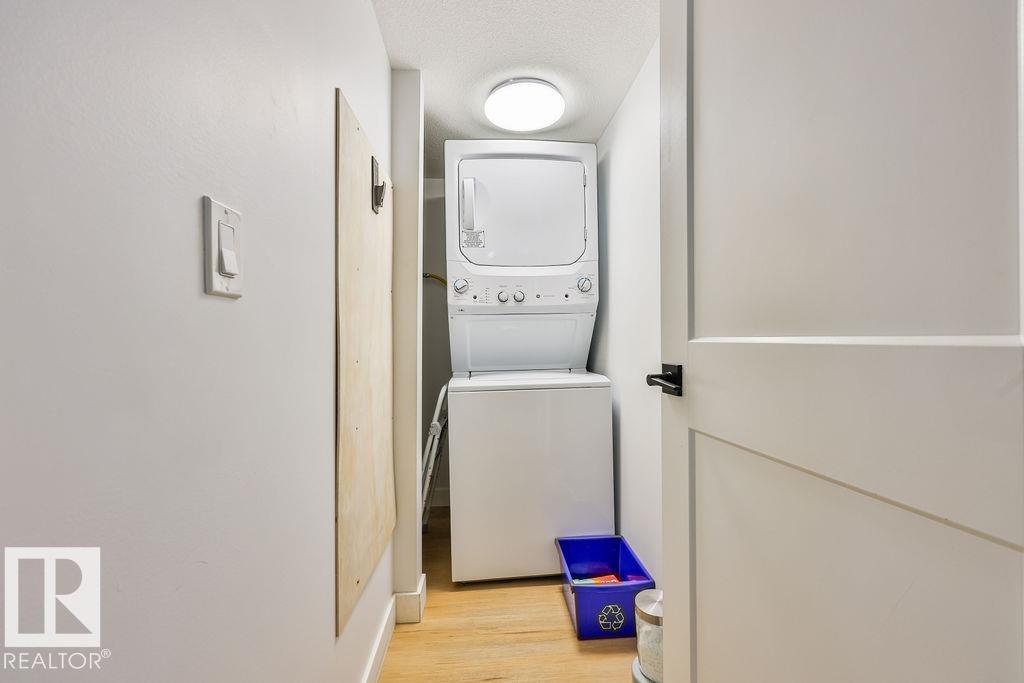 Photo 37 at 11206 95a Street NW, Alberta Avenue, Edmonton