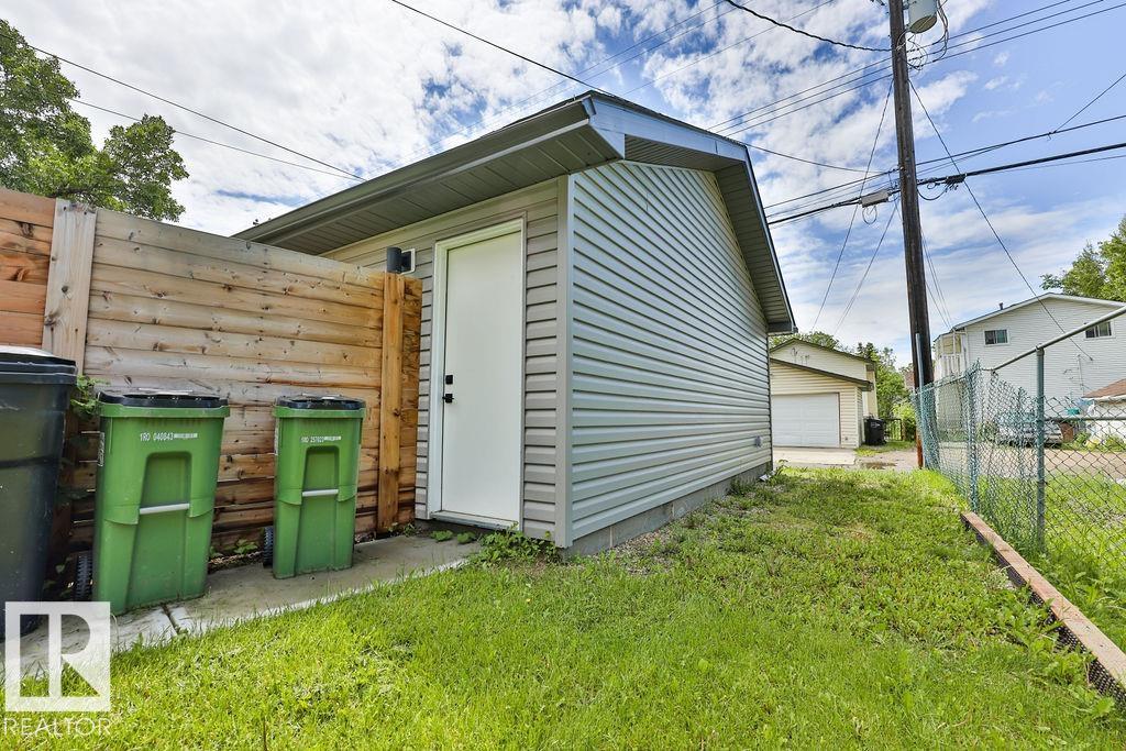 Photo 43 at 11206 95a Street NW, Alberta Avenue, Edmonton